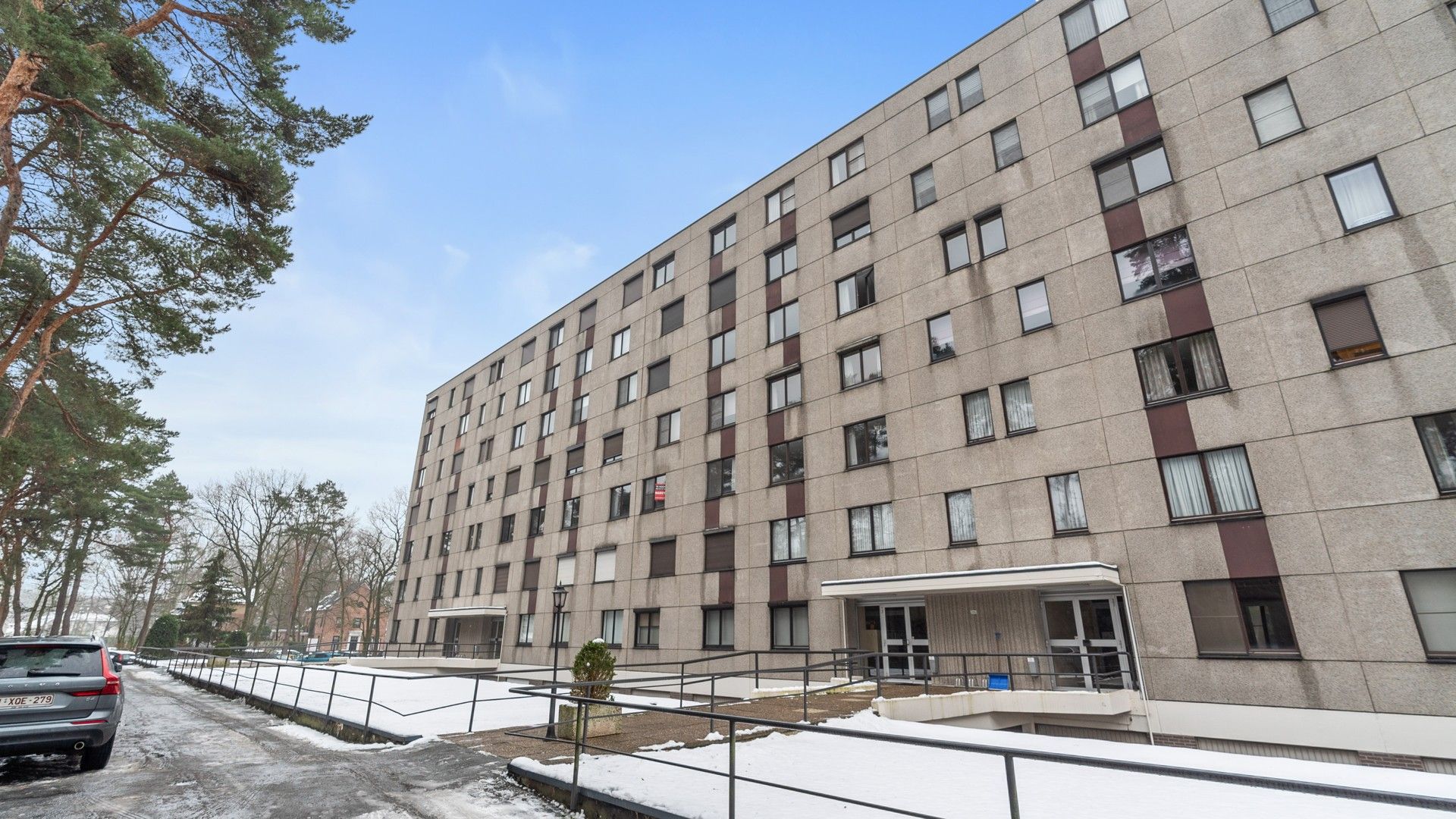 Bemeubeld en instapklaar appartement vlakbij Genk centrum foto 18