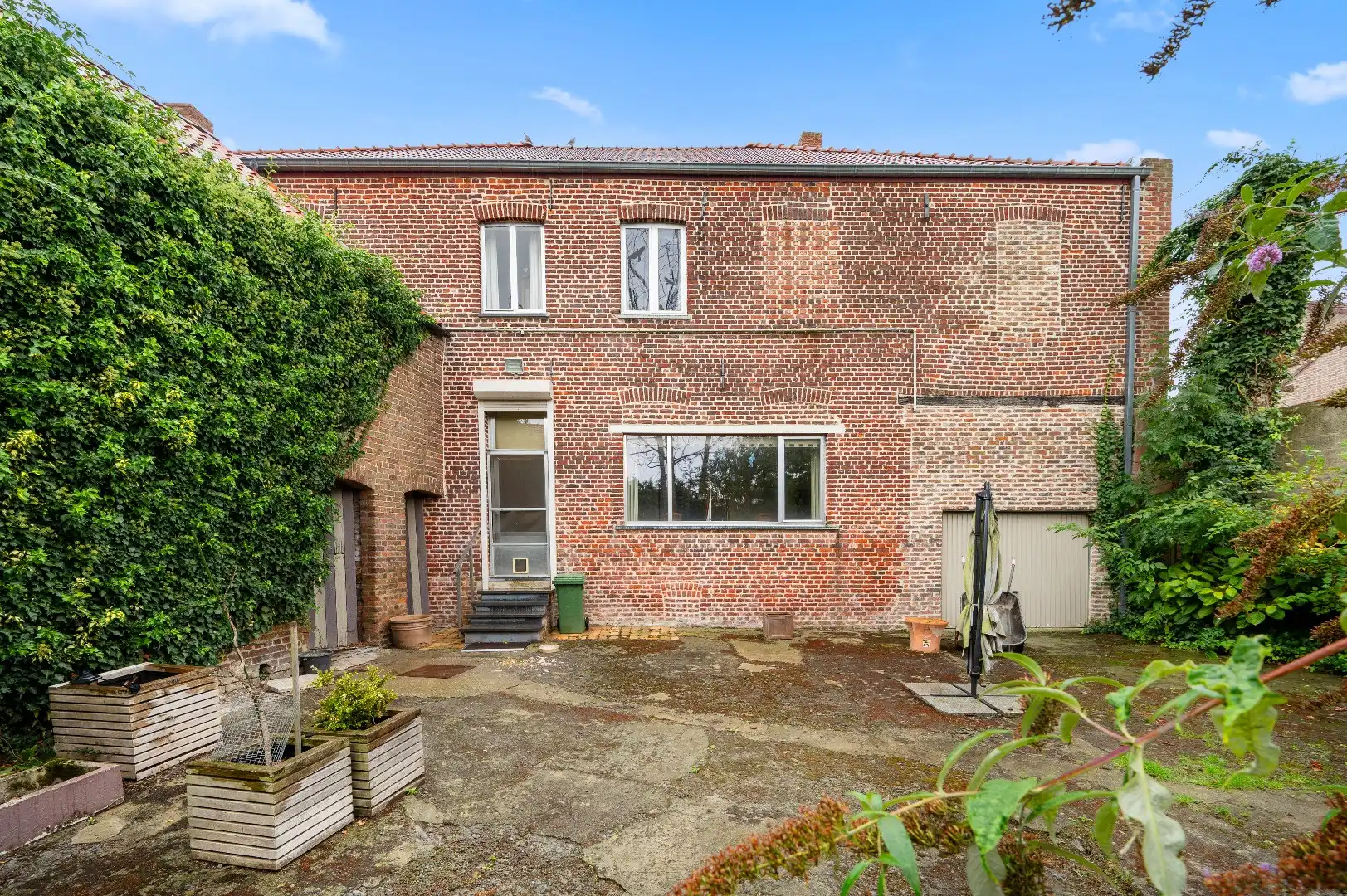 Geklasseerde te renoveren hoeve foto 23