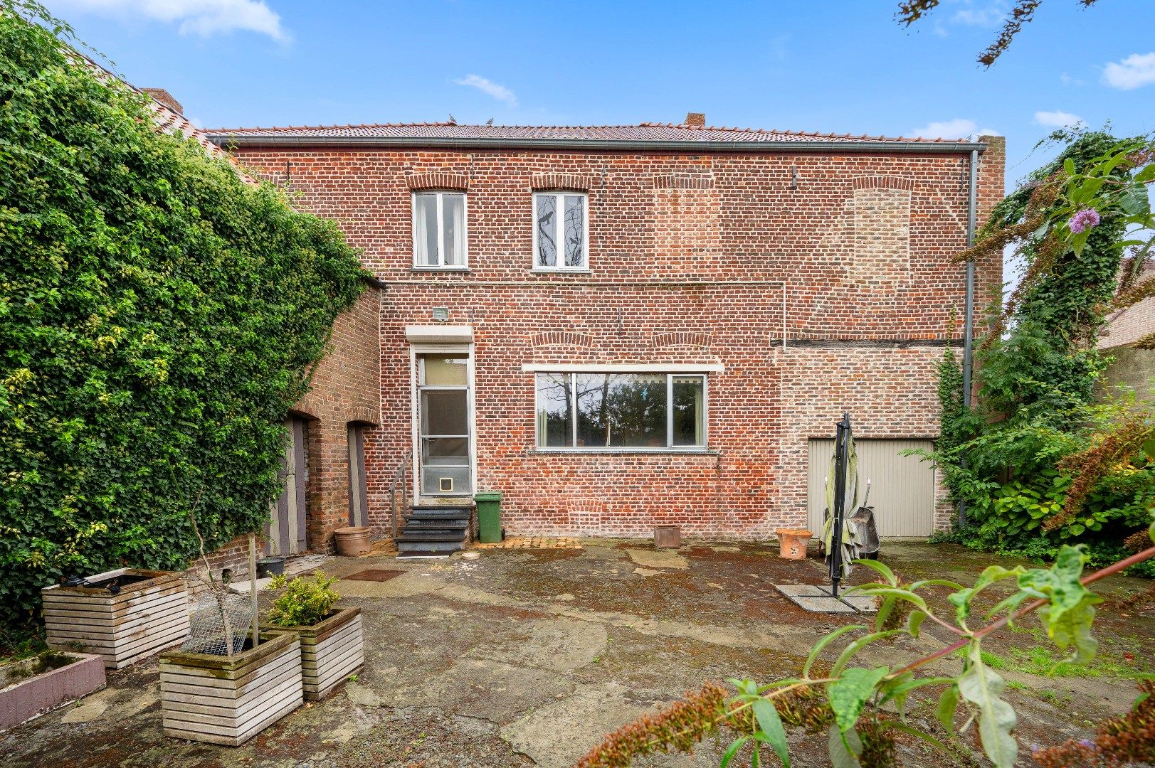 Geklasseerde te renoveren hoeve foto 23