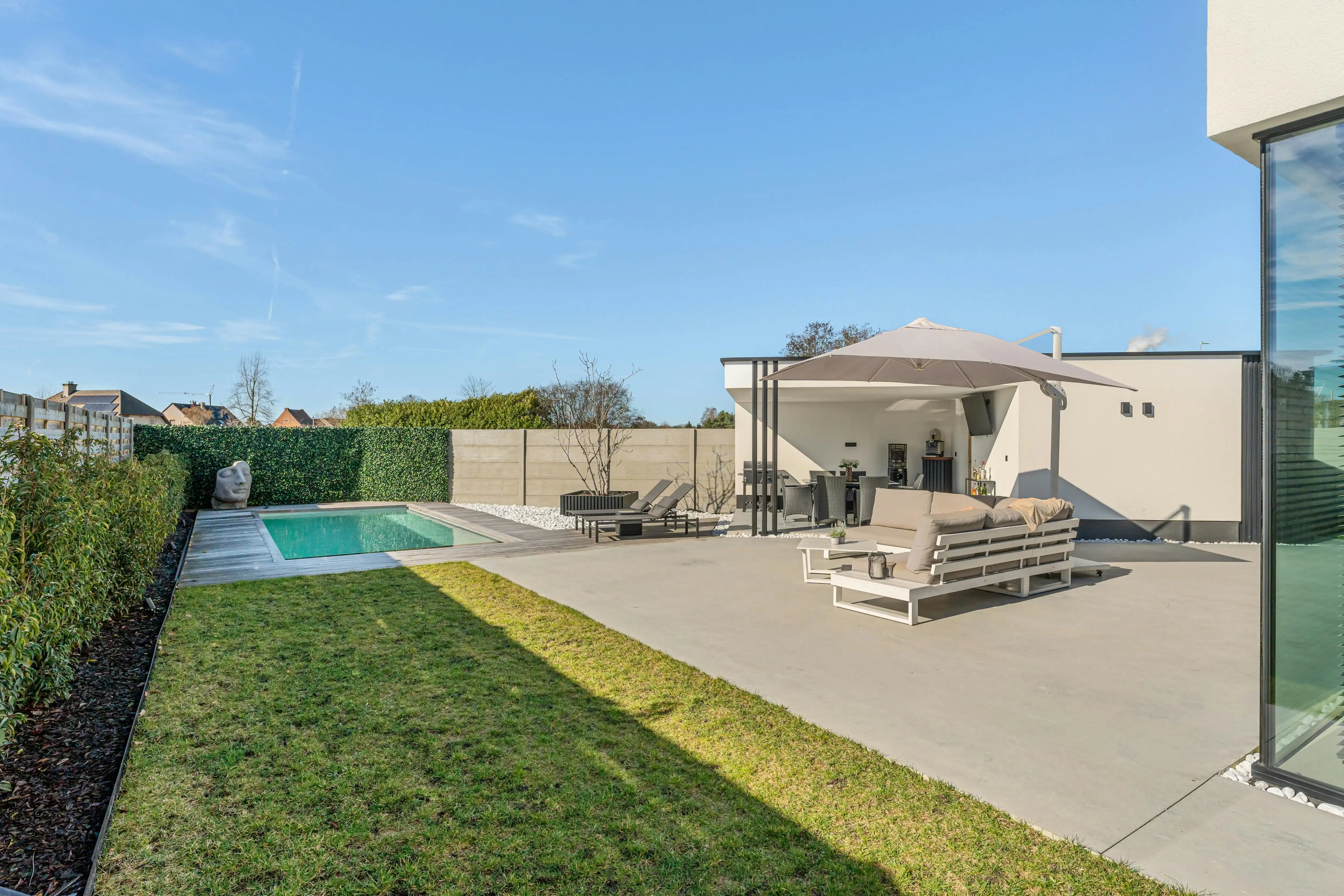 Exclusieve high-end villa met zwembad in Genk foto 19