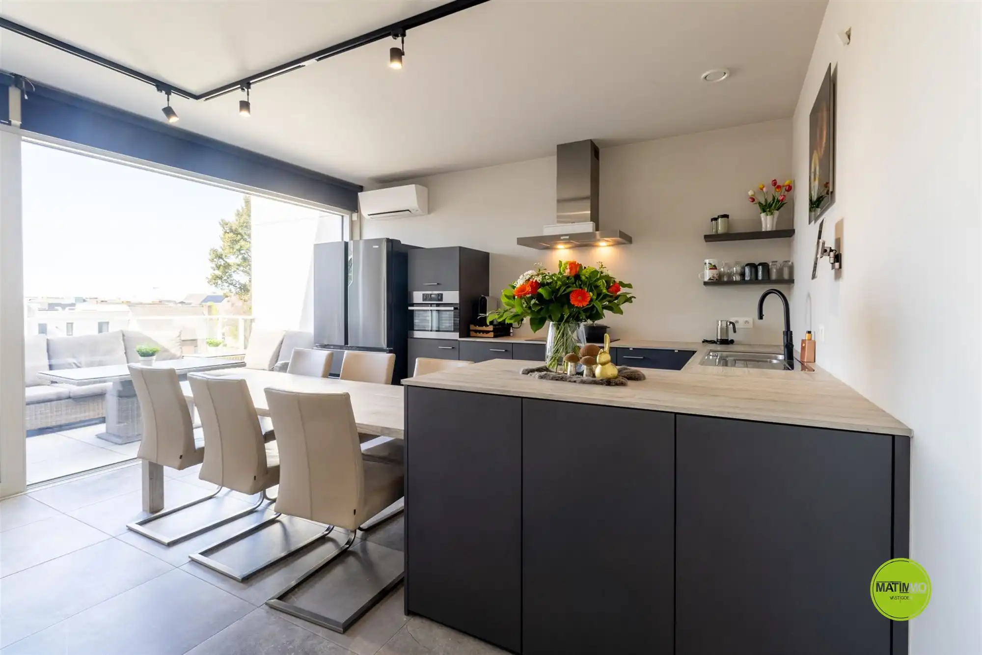 Energiezuinig, centraal gelegen appartement in hartje Lommel foto 5