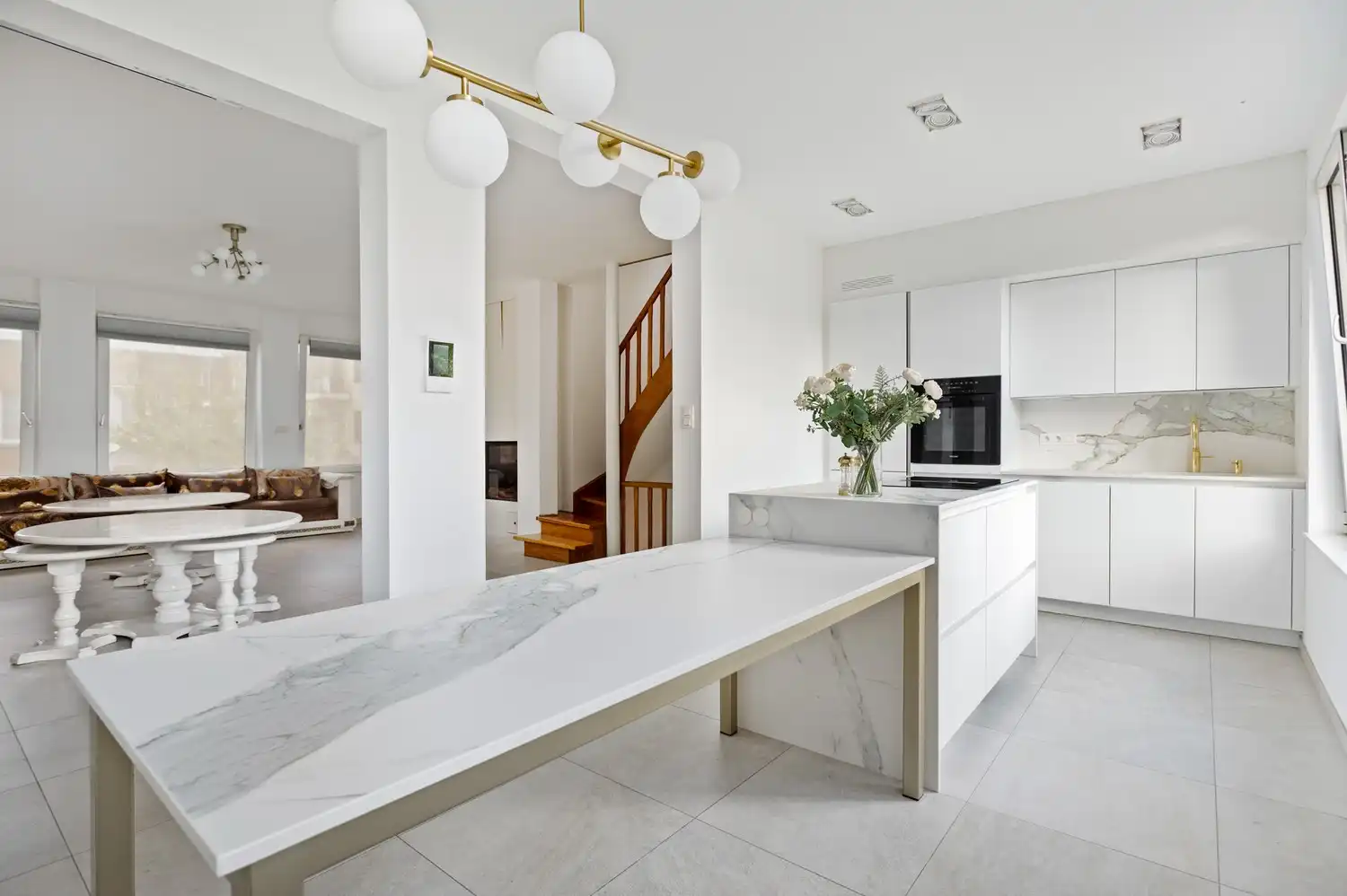 Gerenoveerde bel-étage met 4 slaapkamers en tuin in Borgerhout. foto 6