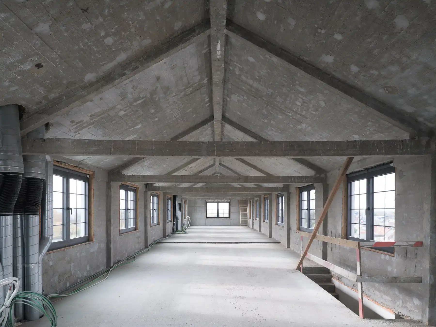 Casco penthouse/kantoorruimte met 360° view onder registratierechten foto 5