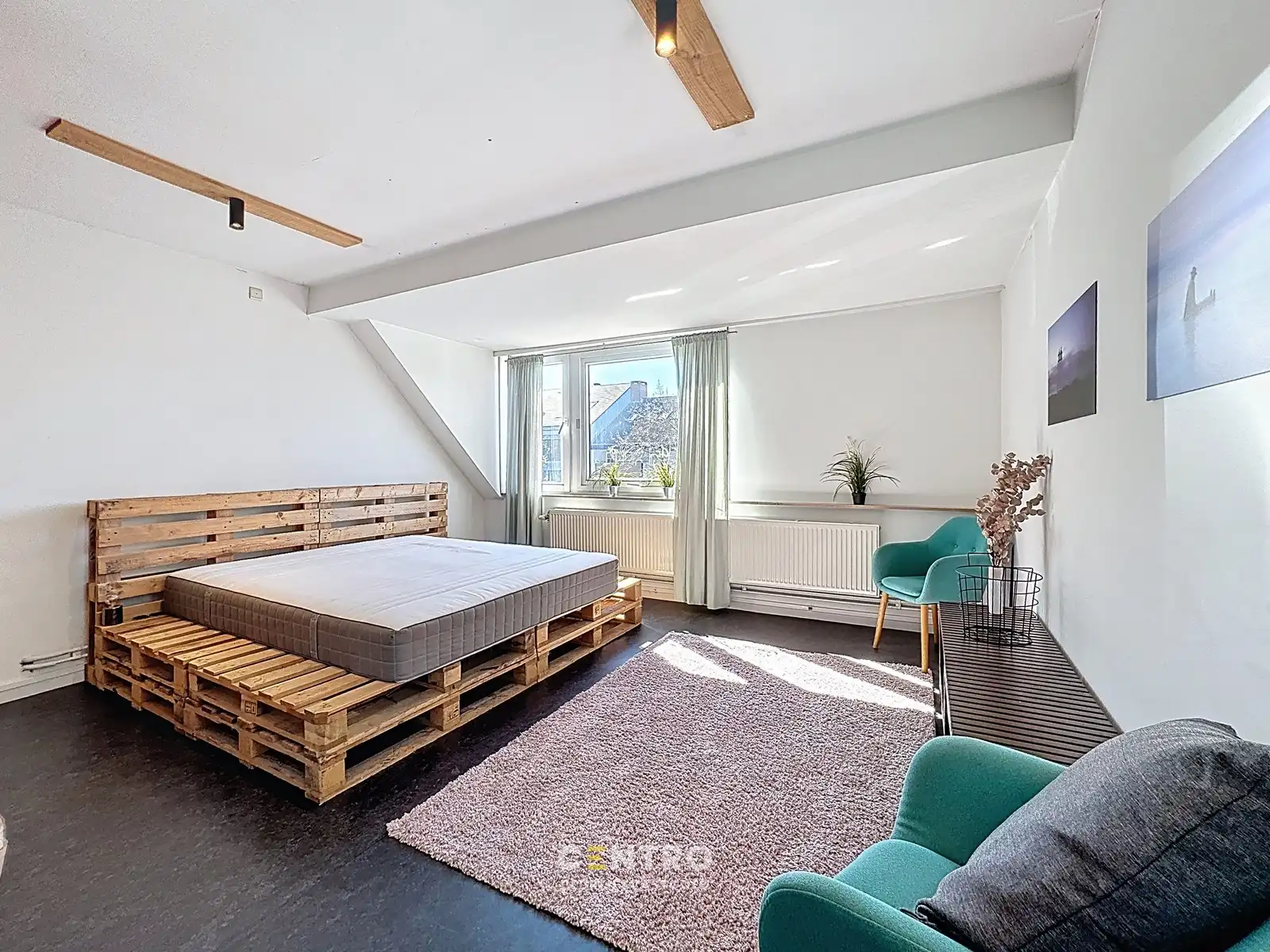 Instapklaar HANDELSPAND te koop met MAGAZIJN (stockage of parkeerplaatsen) en ruim APPARTEMENT (3 slpkms) langs dé Maalse Steenweg te Brugge (Sint-Kruis) foto 18