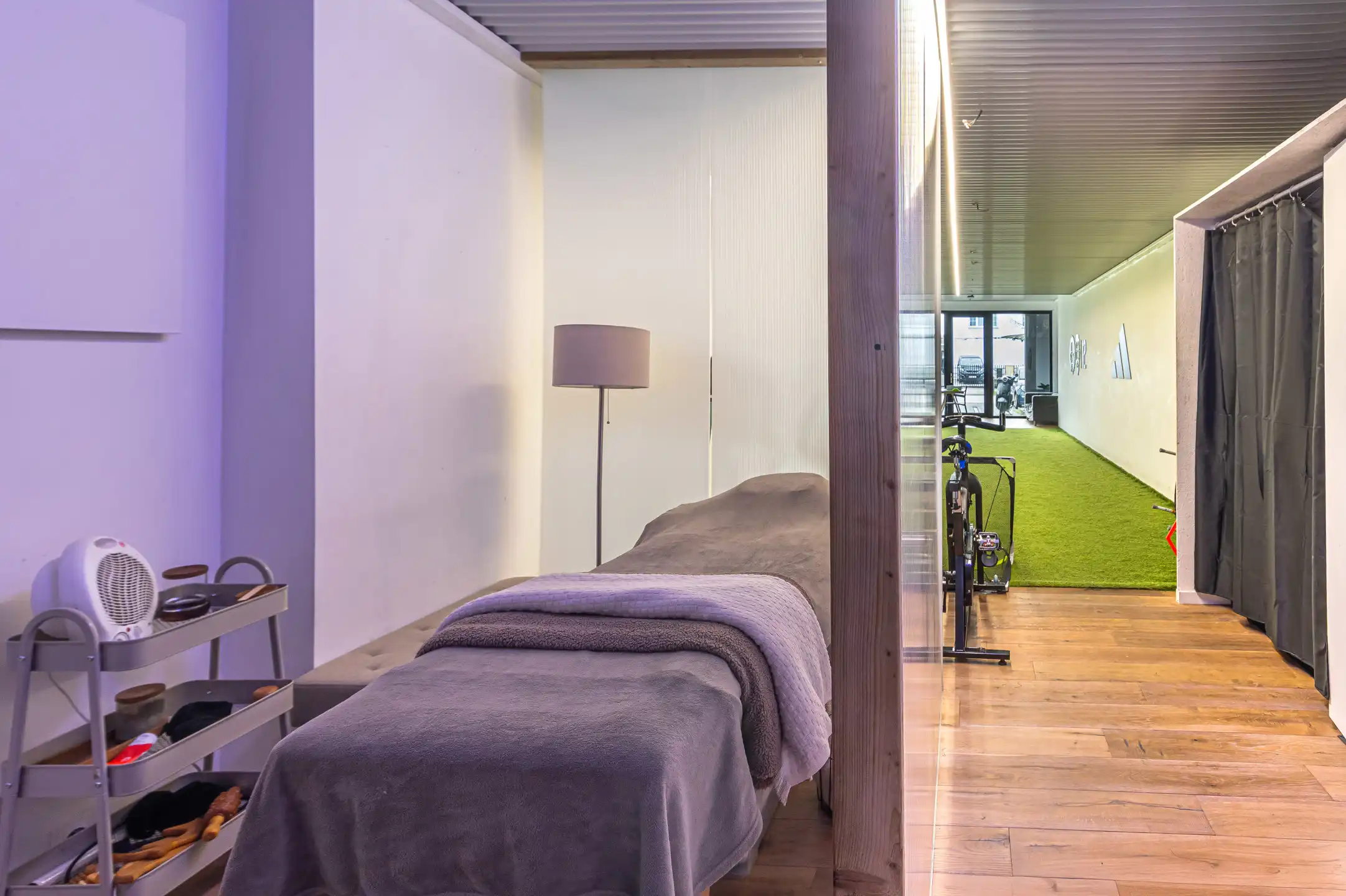 UITSTEKEND gelegen handelsgelijkvloers op toplocatie! foto 13