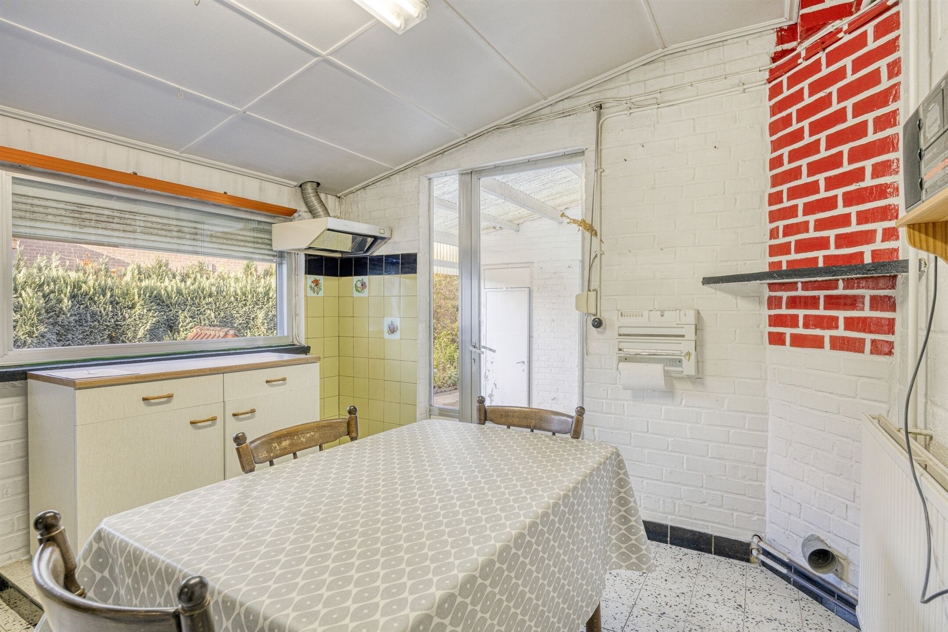 Woning op zeer goede ligging met potentieel foto 10