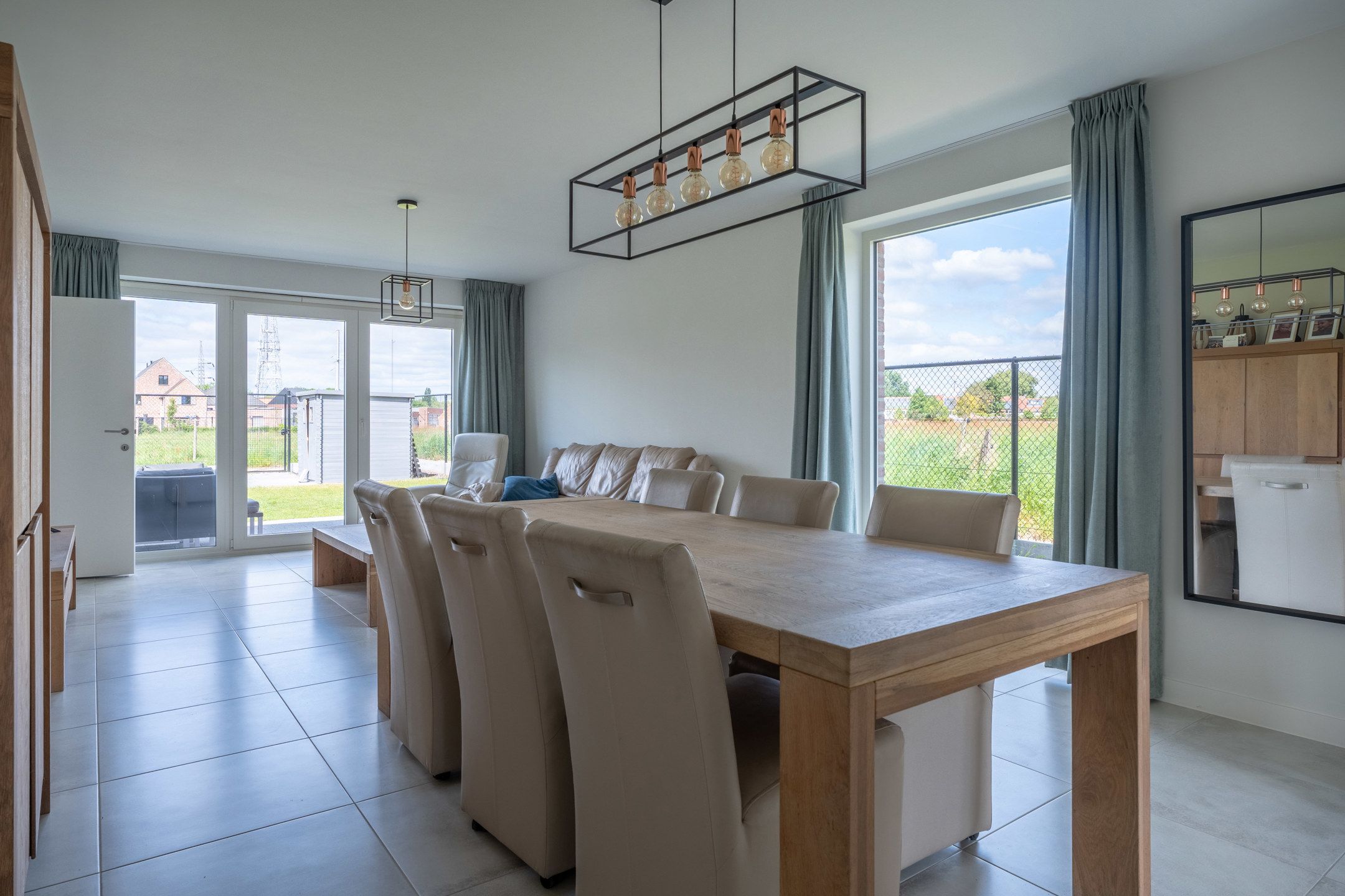 Energiezuinige nieuwbouwwoning met 4 slpk en privé tuin. foto 3