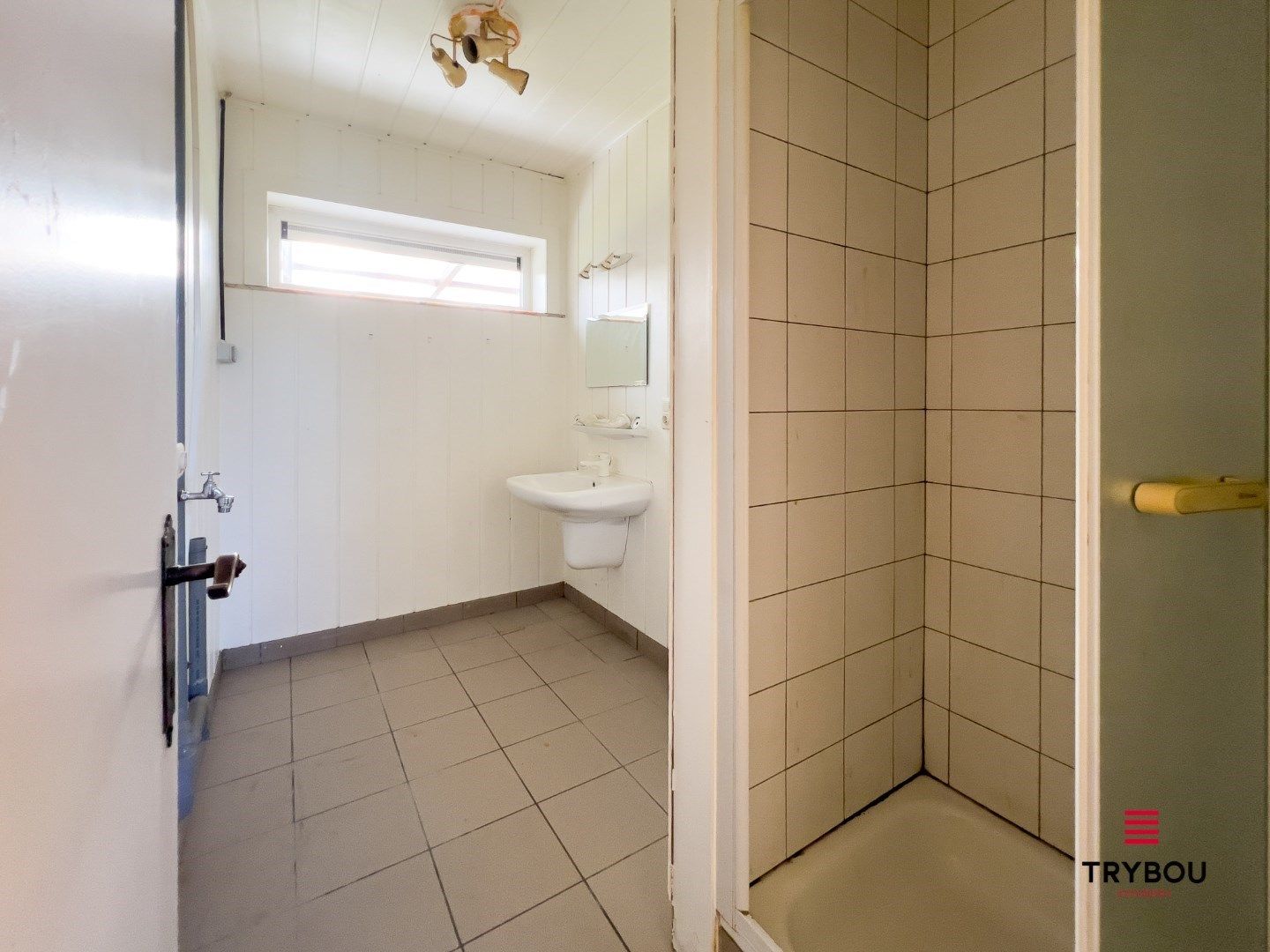 Te renoveren woning met bijgebouw op ruime perceel van 1273m² foto 11