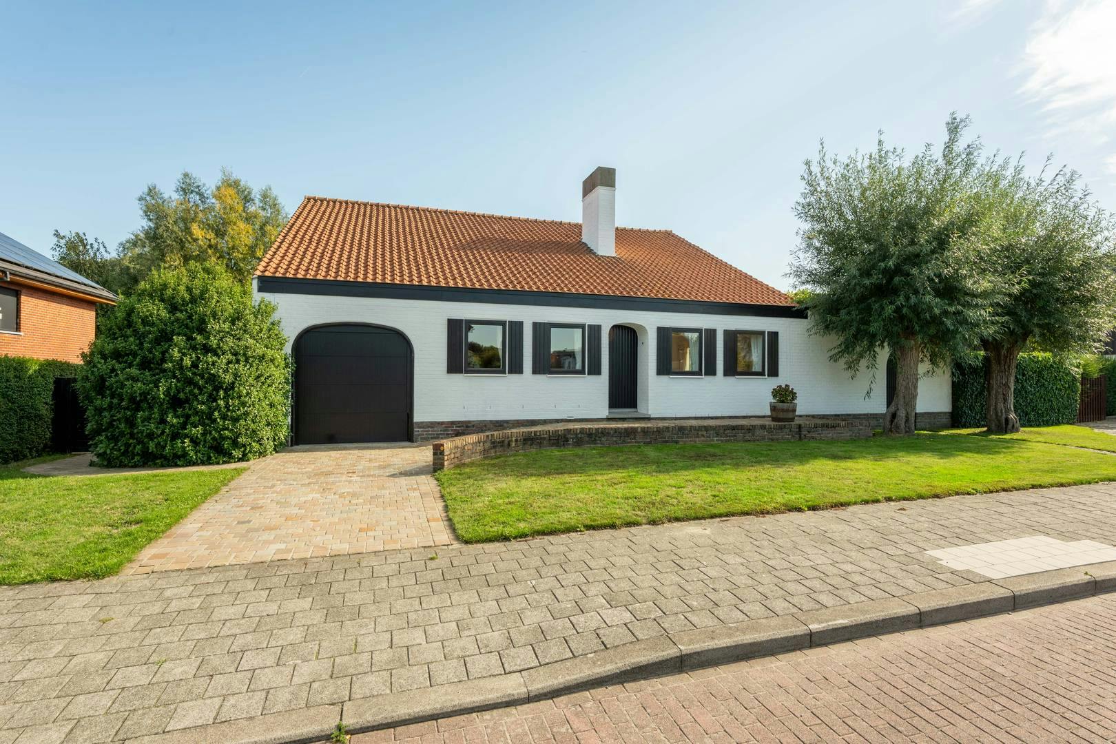 Vrijstaande villa met potentieel in Merellaan te Kortrijk foto 2