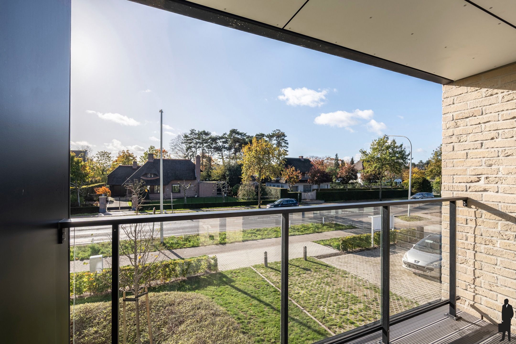 Centraal gelegen, recent appartement van 100m² met 2 slpks foto 13