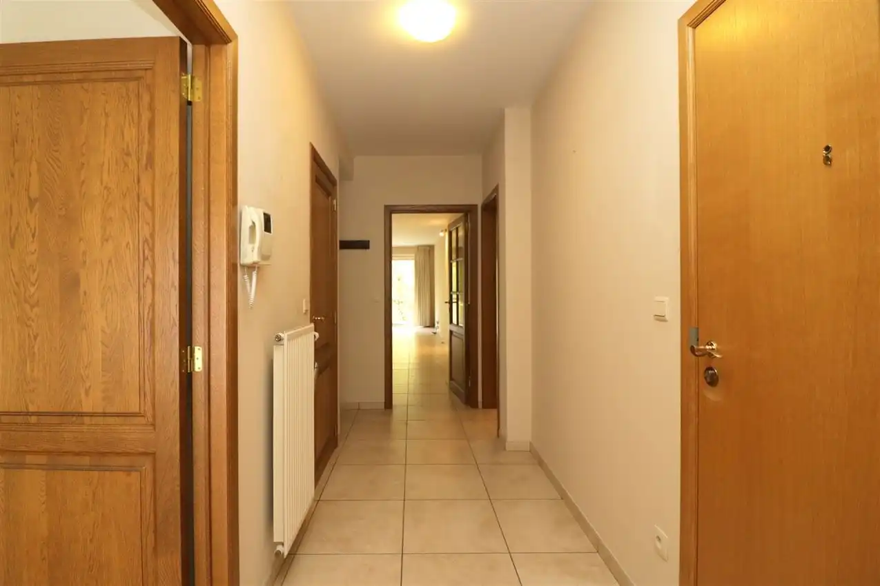 Appartement met 2 slpk., autostaanplaats en terras in centrum Aarschot foto 11