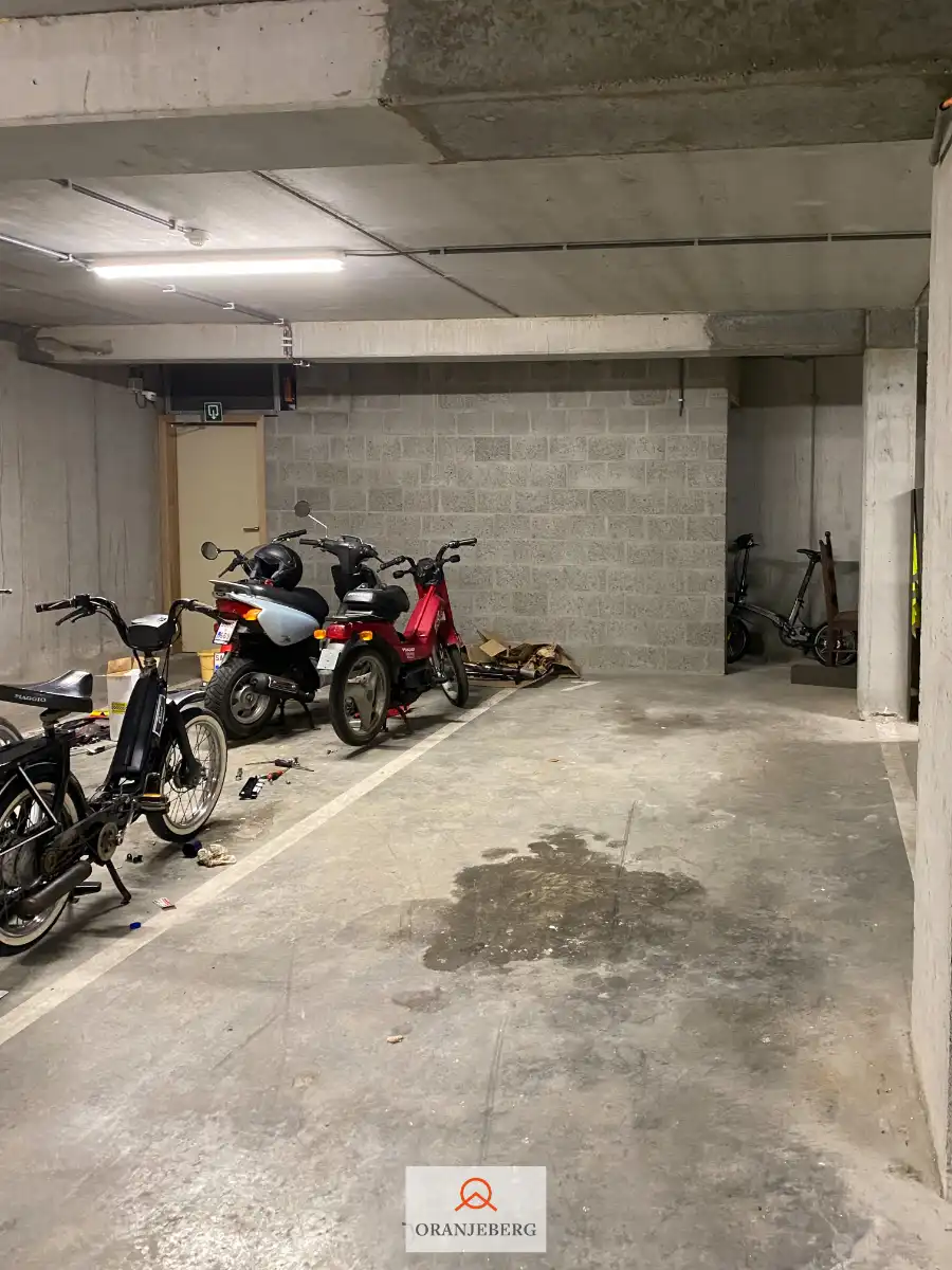 Autostaanplaats nabij Ekkergem foto 6