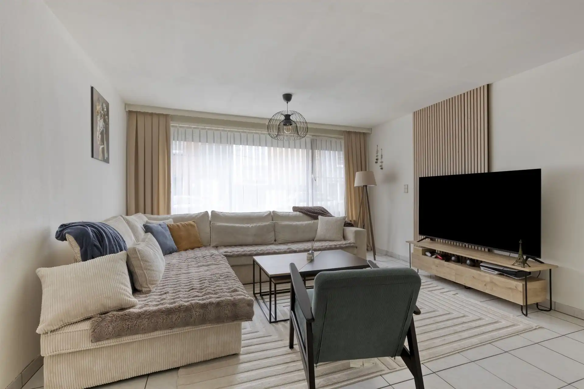 Instapklaar app. met 2 slaapkamers, terras en garage. foto 6