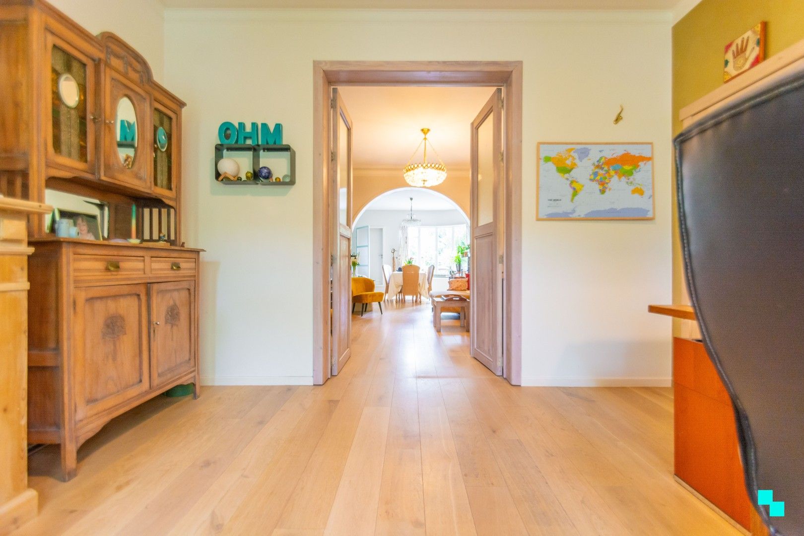 Karaktervolle woning met handelsruimte vlakbij Gent-Sint-Pieters foto 5