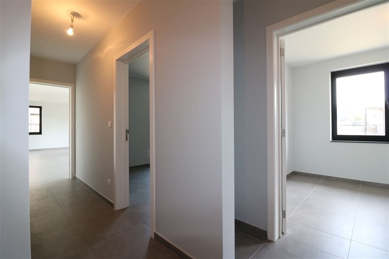 Glkvlrs (2 slpk), energiezuinig, terras & tuintje, 2 autostaanpl., kelderberging foto 11