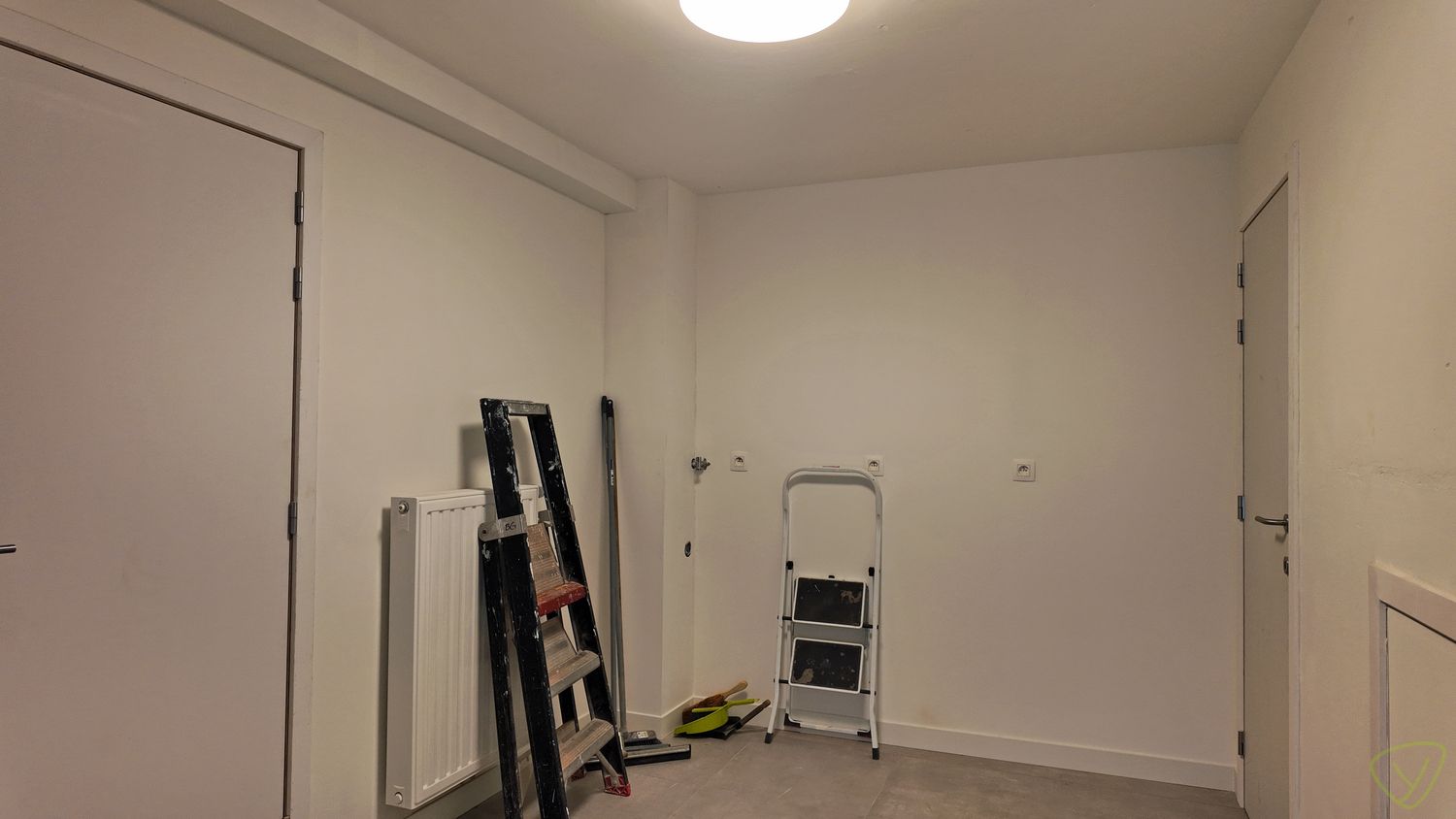 Compleet vernieuwd appartement te huur met garagebox! foto 2