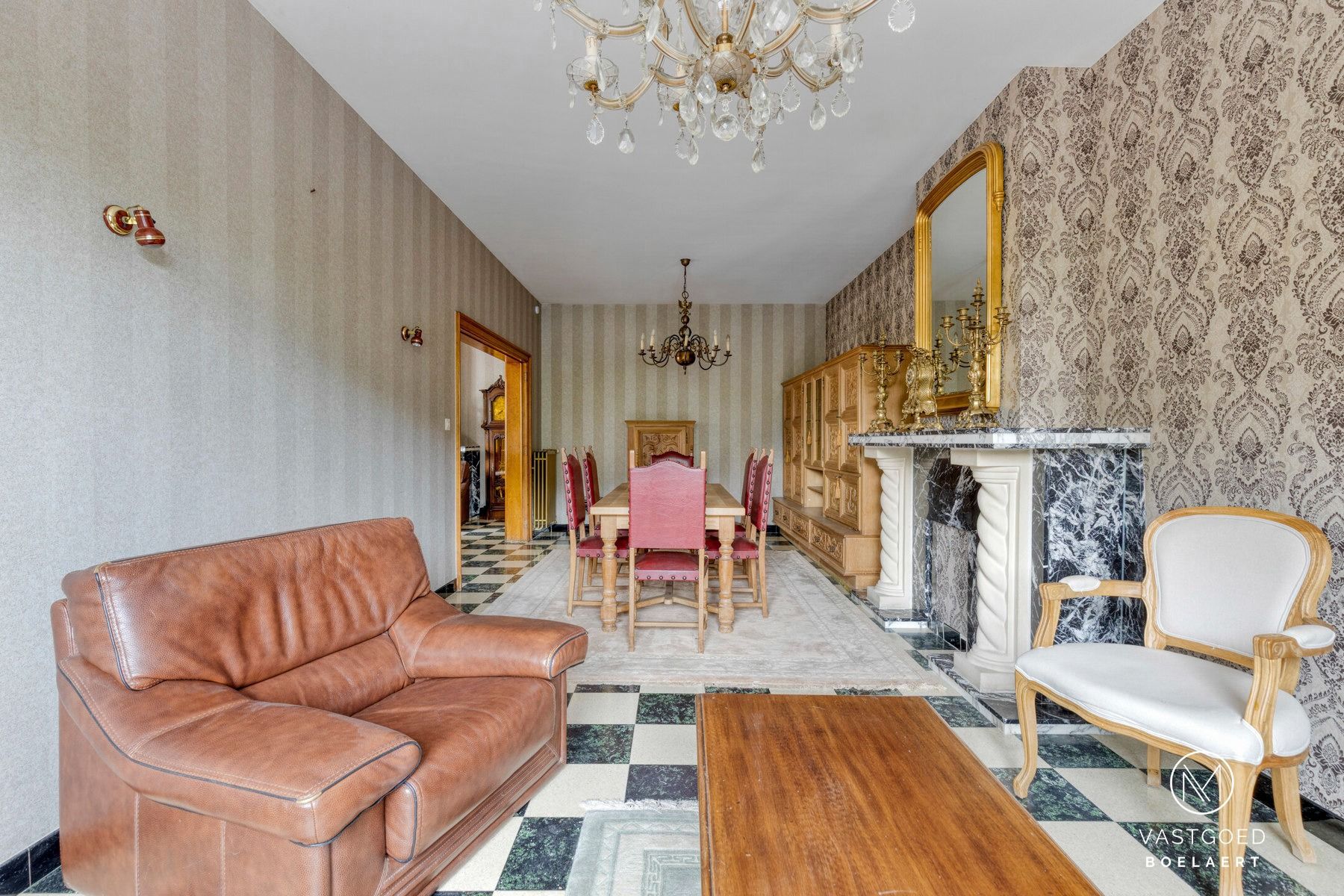 Huis met 3 slaapkamers, garage en tuin te koop in Nieuwerkerken foto 3