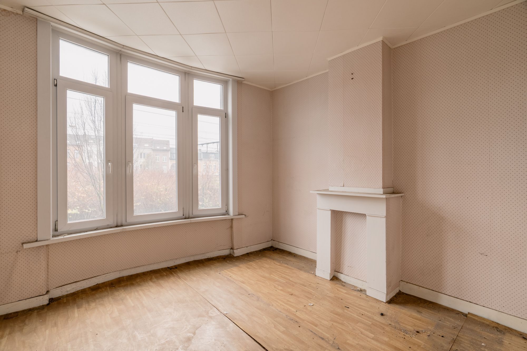 Wrapped in wallpaper: te renoveren of nieuw te bouwen woning in Damtwerpen foto 8