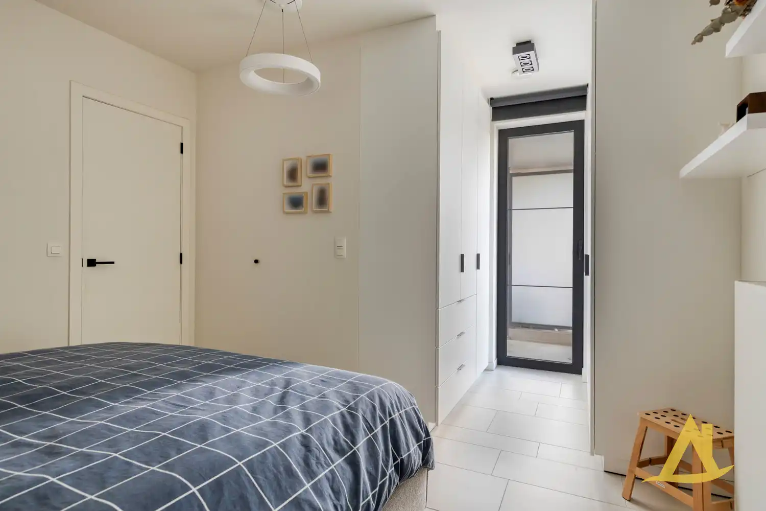 ENERGIEZUINIG APPARTEMENT MET AUTOSTAANPLAATS TE DIEST! foto 21