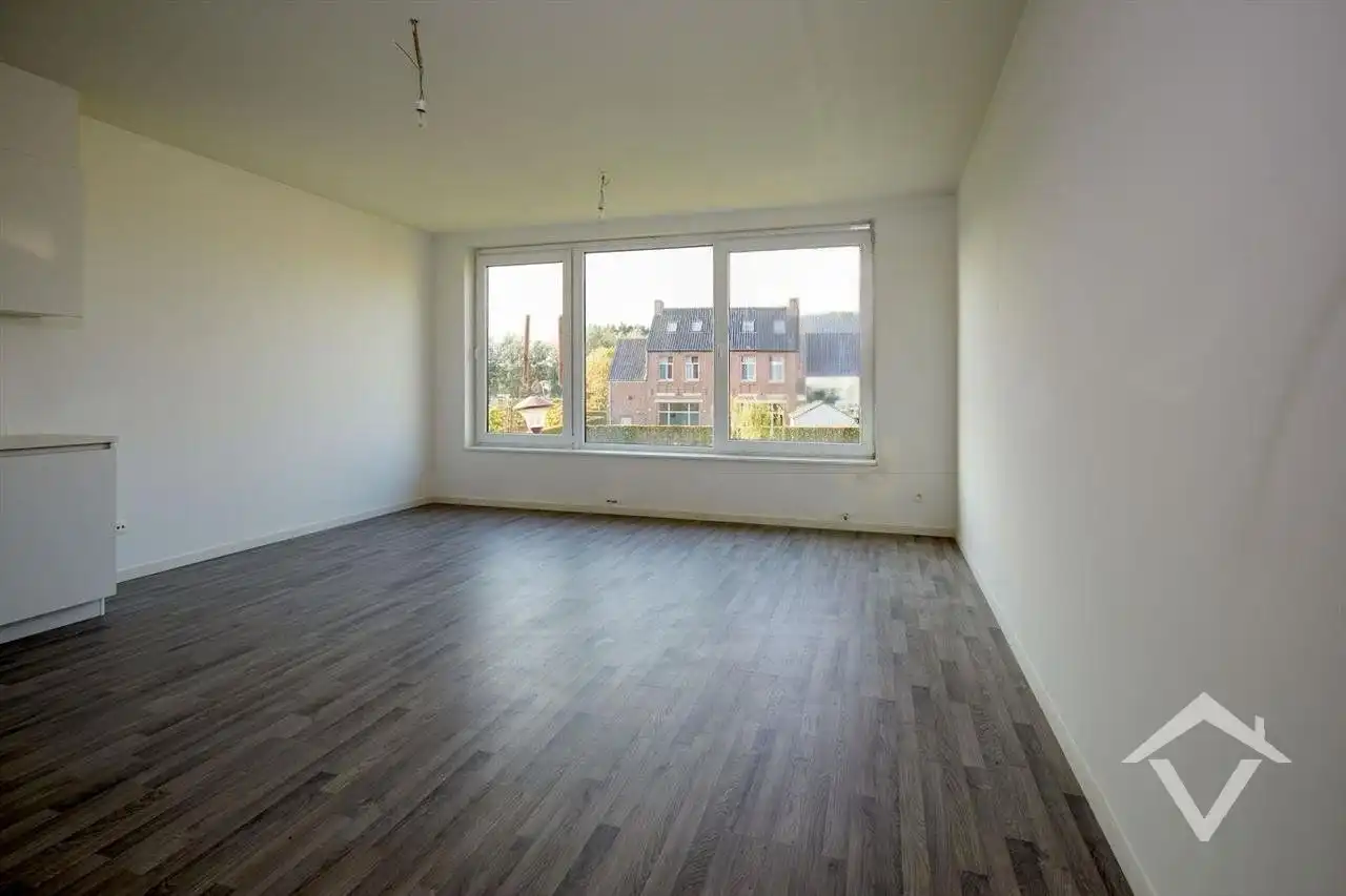 Rustig gelegen appartement met 2 slaapkamers te Bovekerke. foto 2
