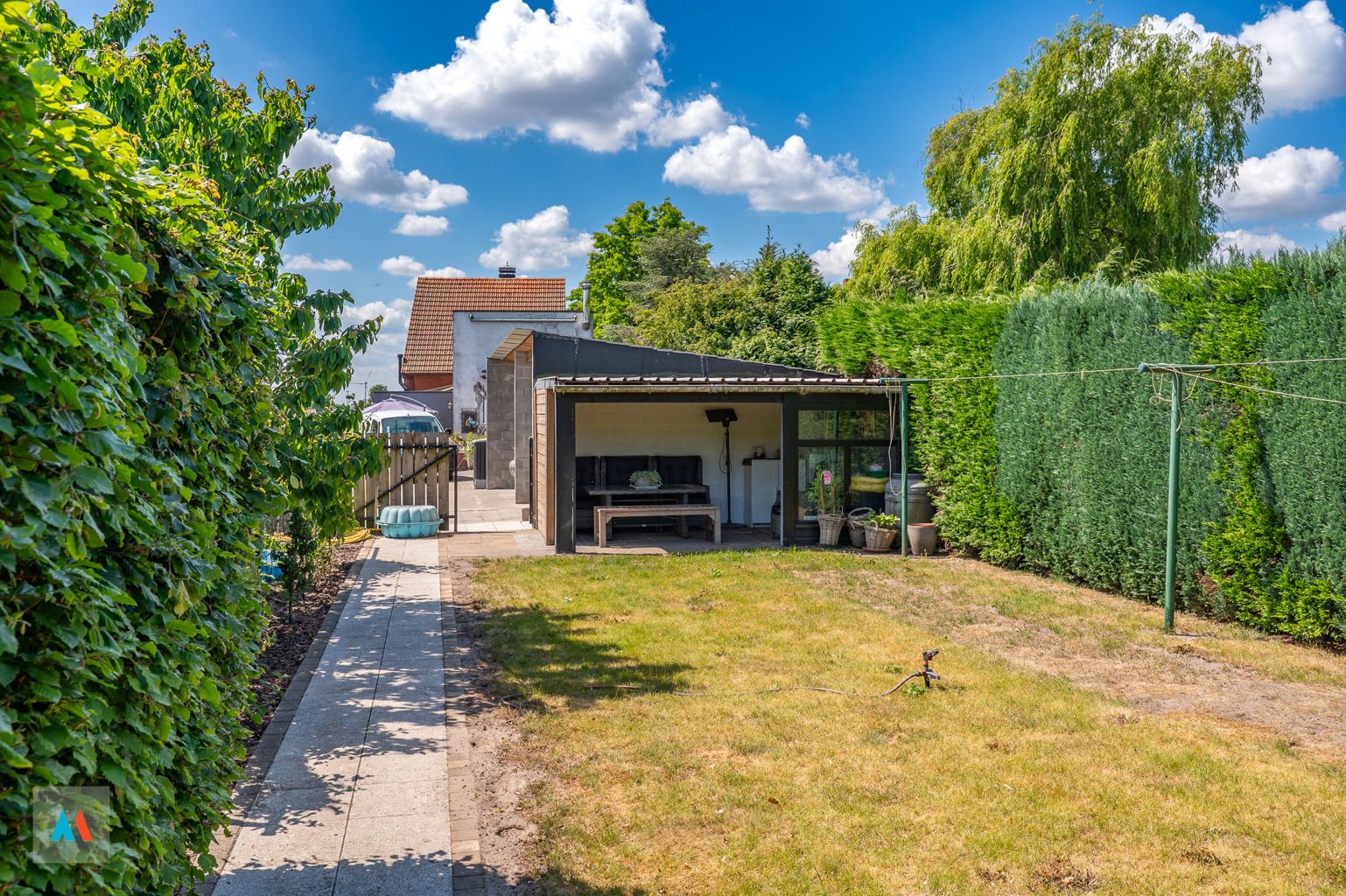 Ruime gezinswoning met grote tuin in Meer foto 30