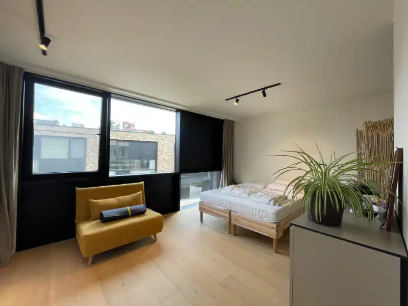 Unieke recente woning in het centrum - nabij Portus Ganda foto 9