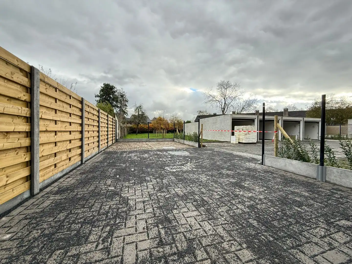 Tuinappartement met parking te Sint-Andries - 1 slpk foto 10