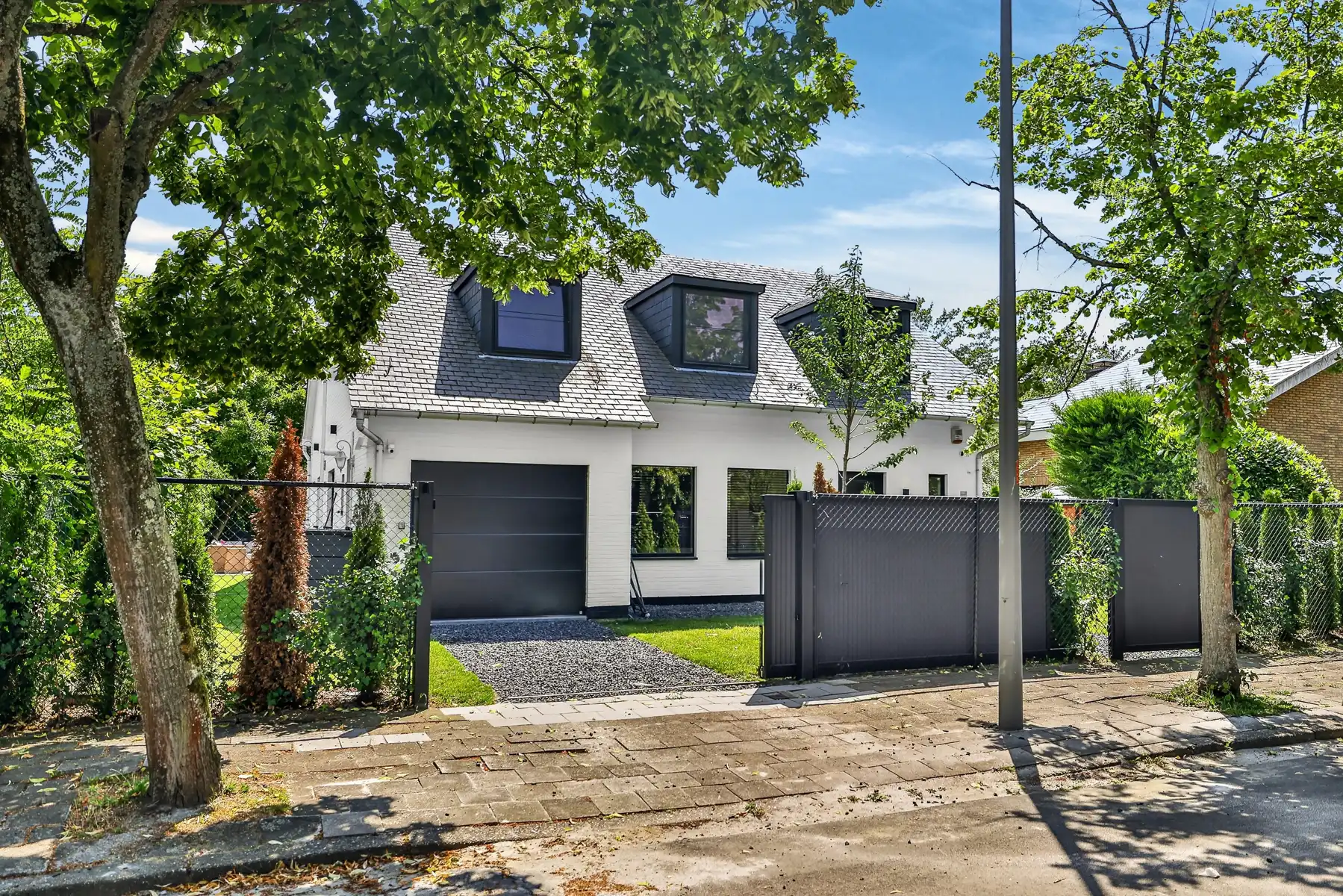 Licht, luxe & levenskwaliteit in Elsdonk foto {{pictureIndex}}