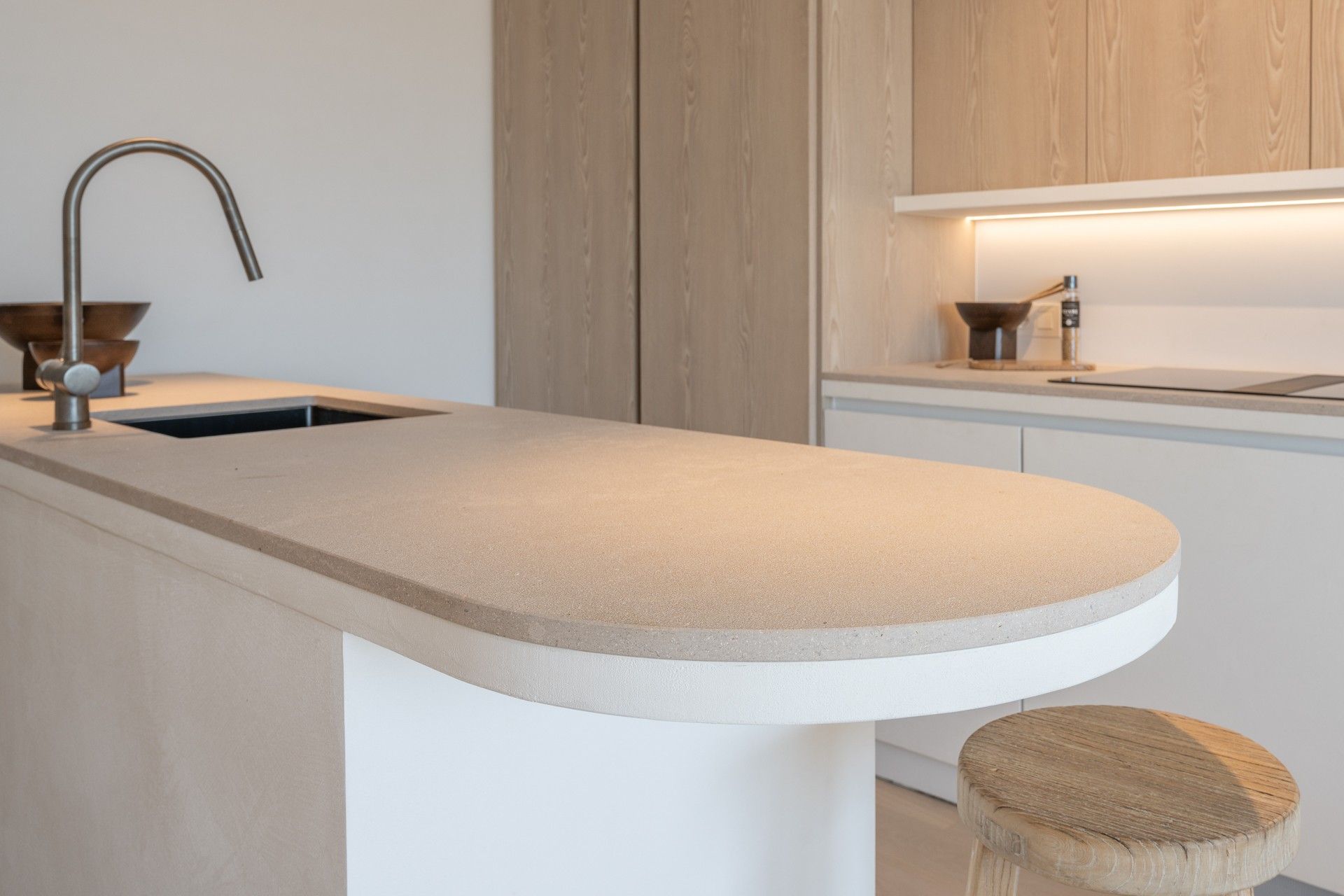 Exclusief gerenoveerd appartement op de Zeedijk in Duinbergen foto 11