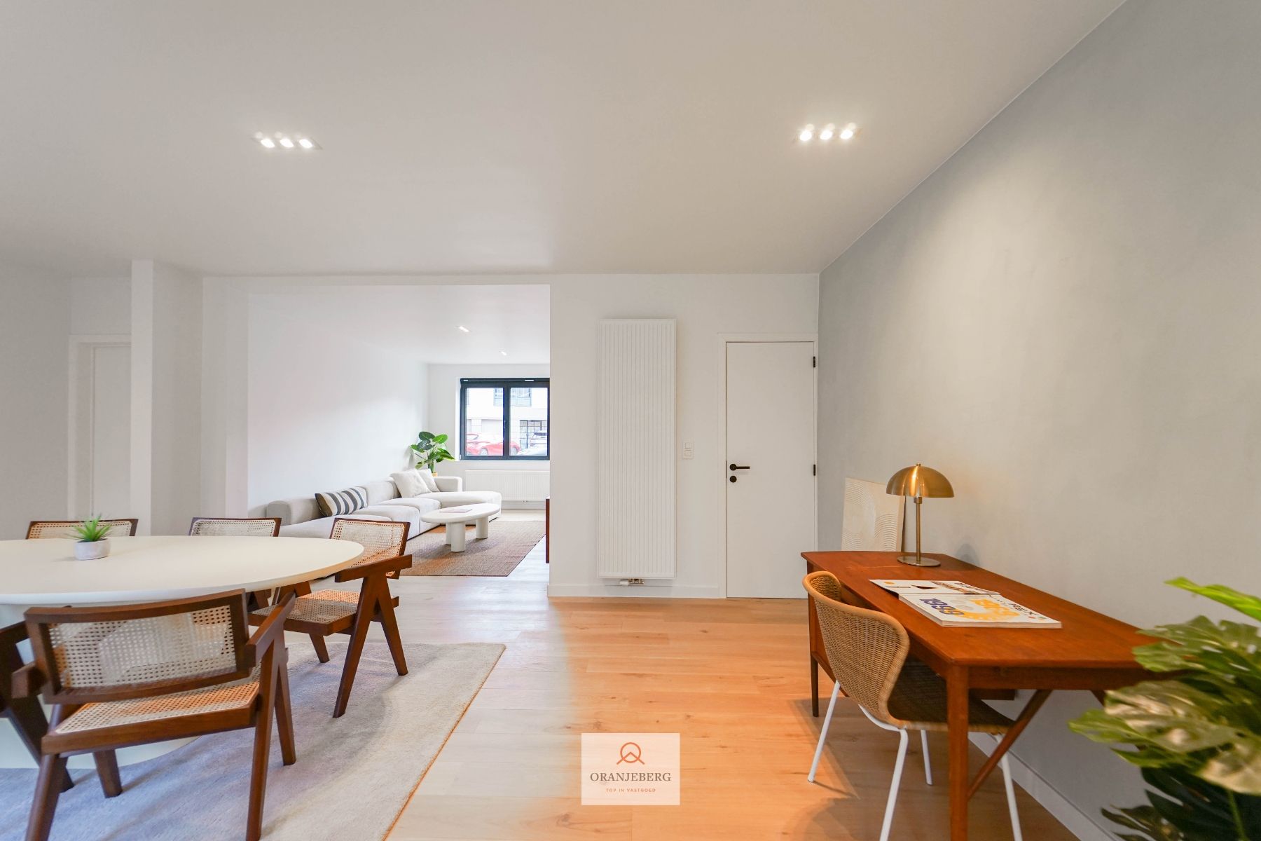 Volledig gerenoveerde woning met zonnige tuin in het hart van Merelbeke Flora foto 11