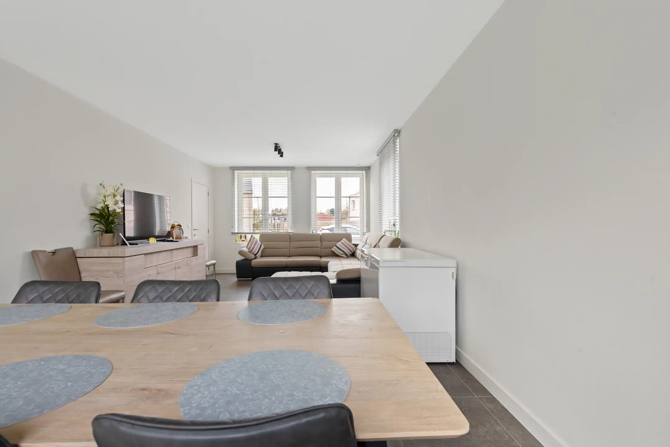 Nieuwbouw opbrengsteigendom te centrum Dessel foto 6