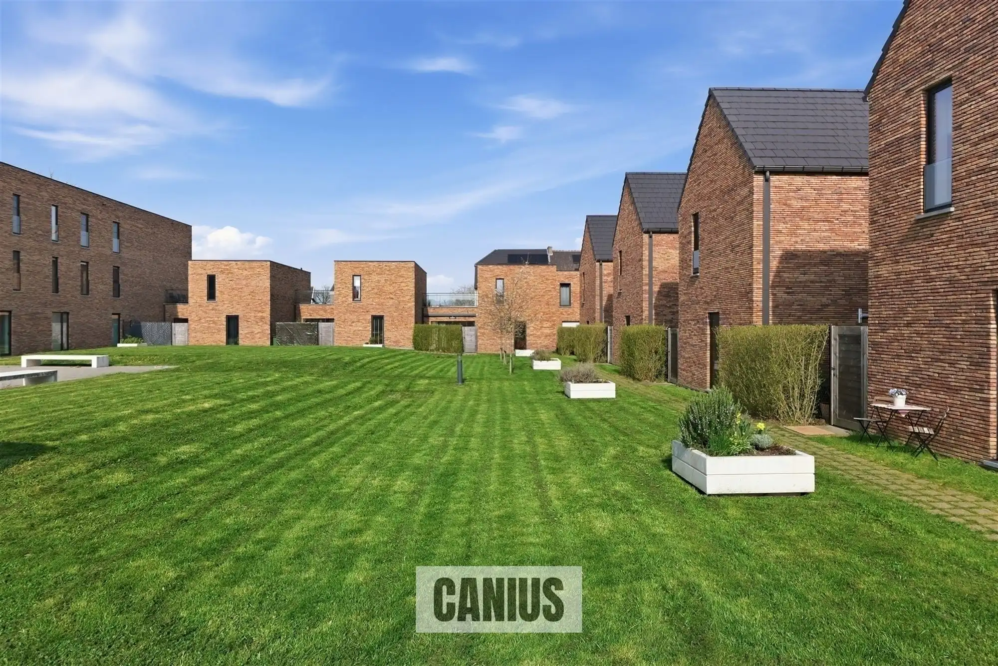 KNAPPE WONING NABIJ HET CENTRUM foto 23