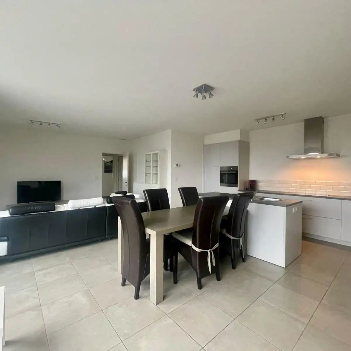 Appartement te huur foto 8