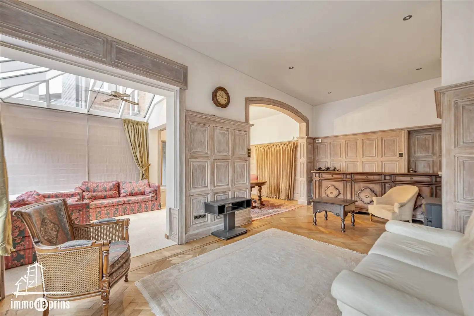 Handelspand met grote burgerwoning foto 9