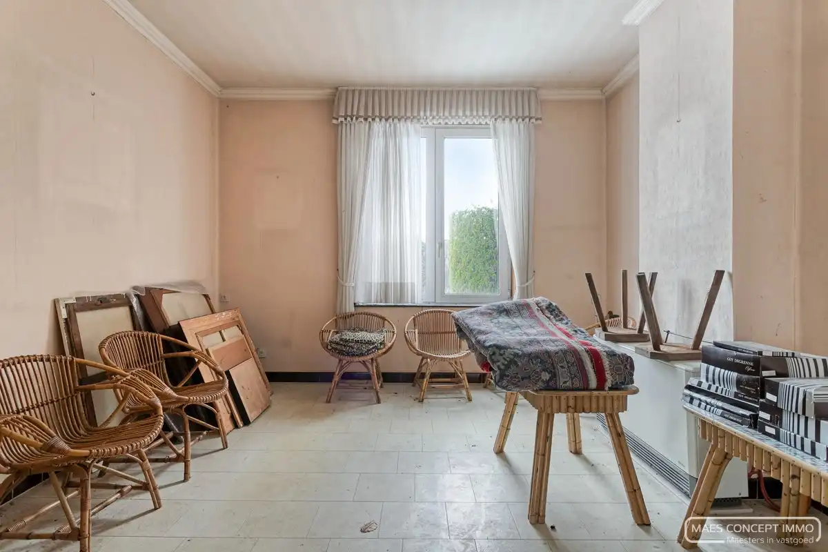 Te renoveren of af te breken woning te koop in Waregem foto 10