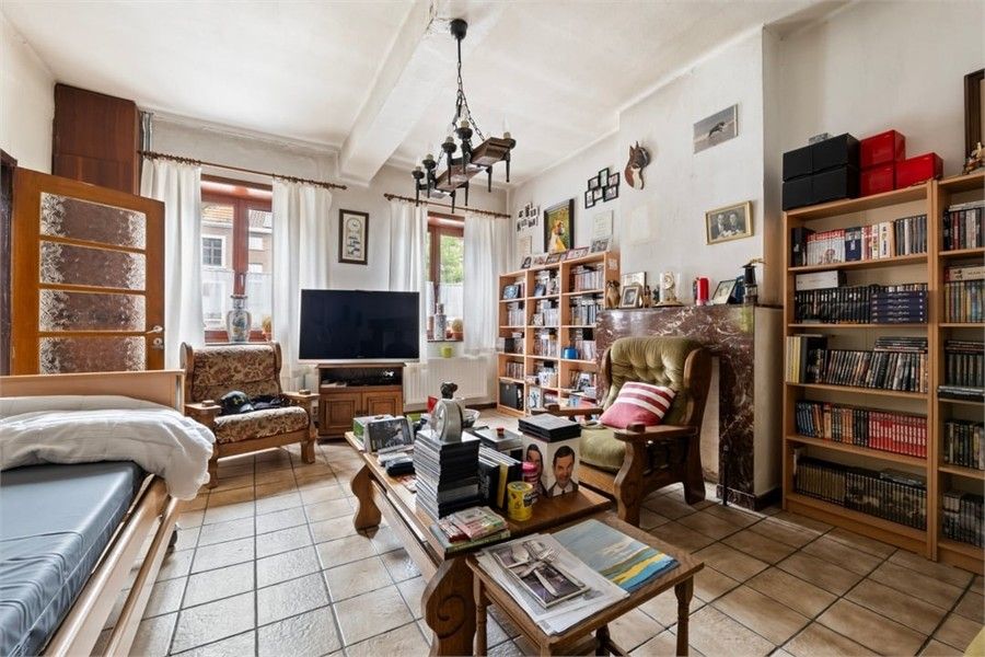 RUIM TE REOVEREN GEZINSWONING OP EEN PERCEEL VAN 8A79CA IN HET CENTRUM VAN SINT-TRUIDEN foto 8