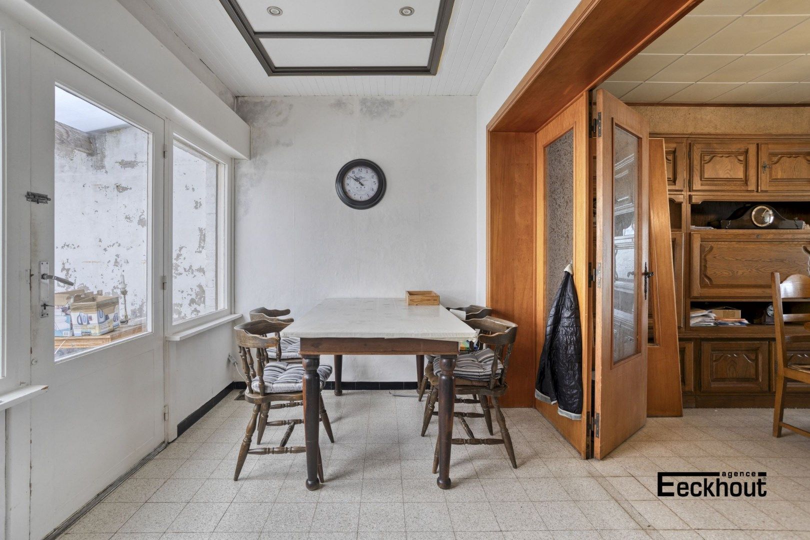 Ruime te renoveren woning met achterliggende atelier/garage en open zicht op kanaal Oostende - Brugge foto 6