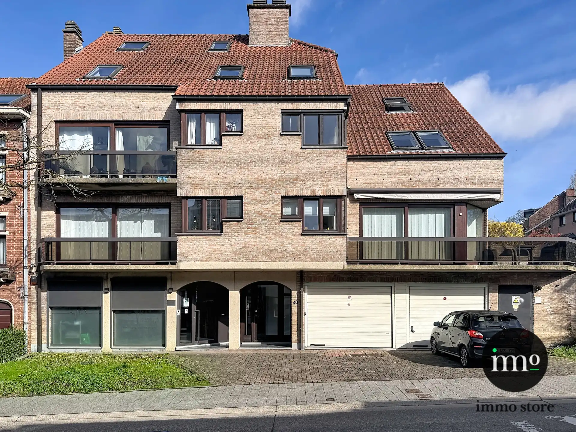 Appartement 2 kamers met ruim terras in het centrum van Dilbeek! foto {{pictureIndex}}