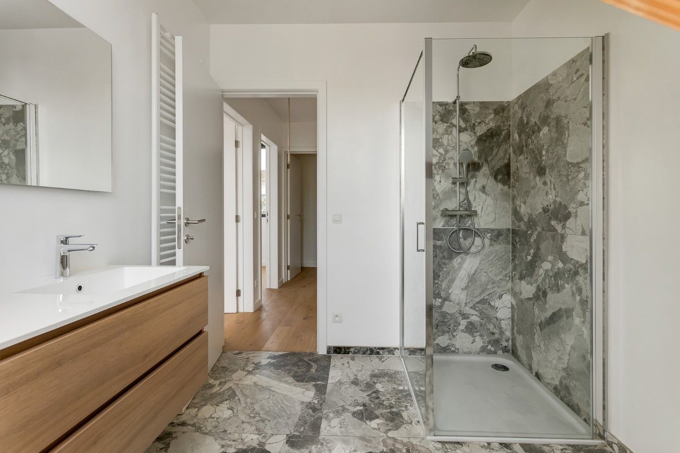 Rustig gelegen nieuwbouwwoning met 3 slpk. en toffe tuin foto 17