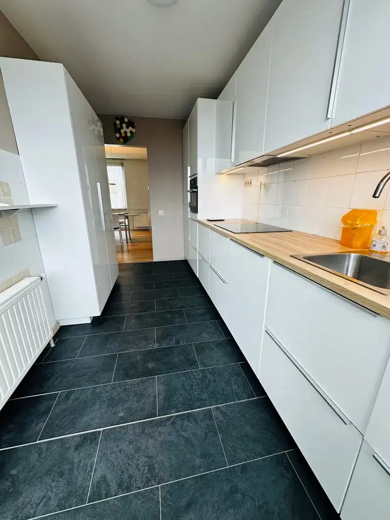 Authentiek 3 SLAAPKAMERappartement net buiten de Kleine Ring van Hasselt foto 10