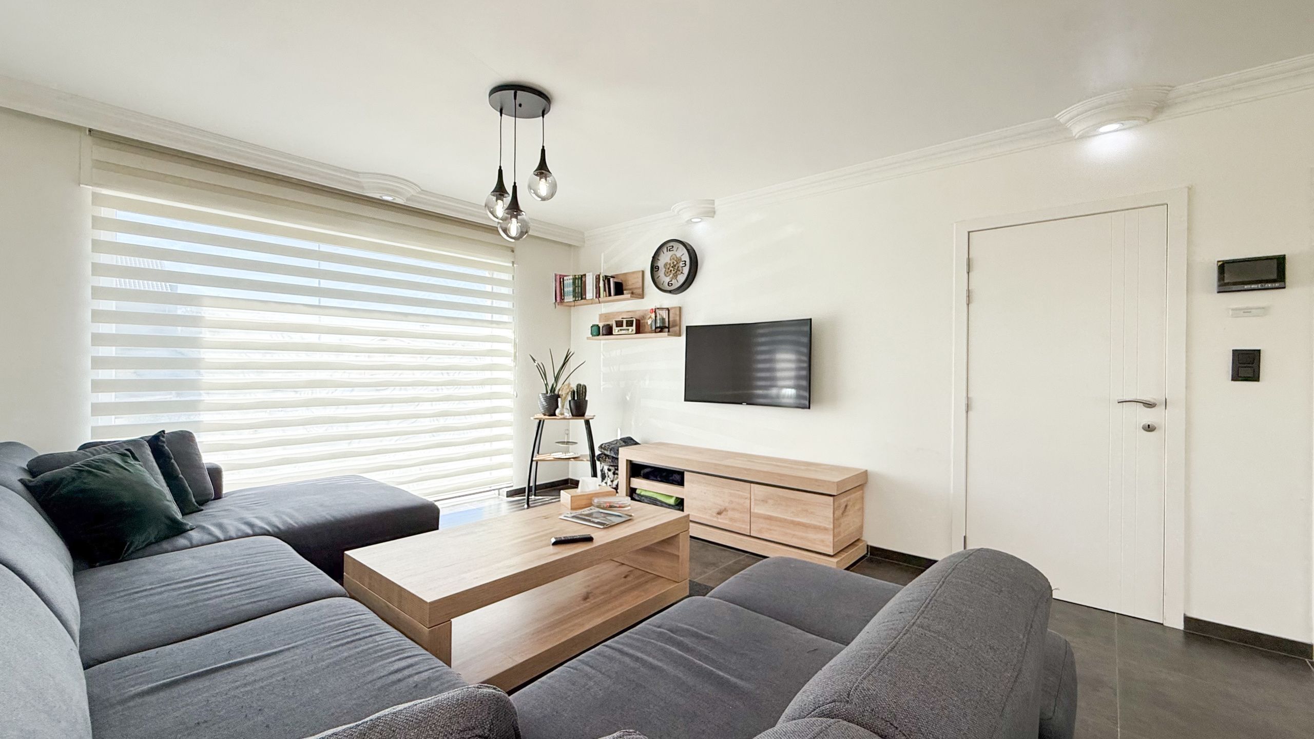 Instapklare woning met 4 spks en volledig aangelegde tuin! foto 5