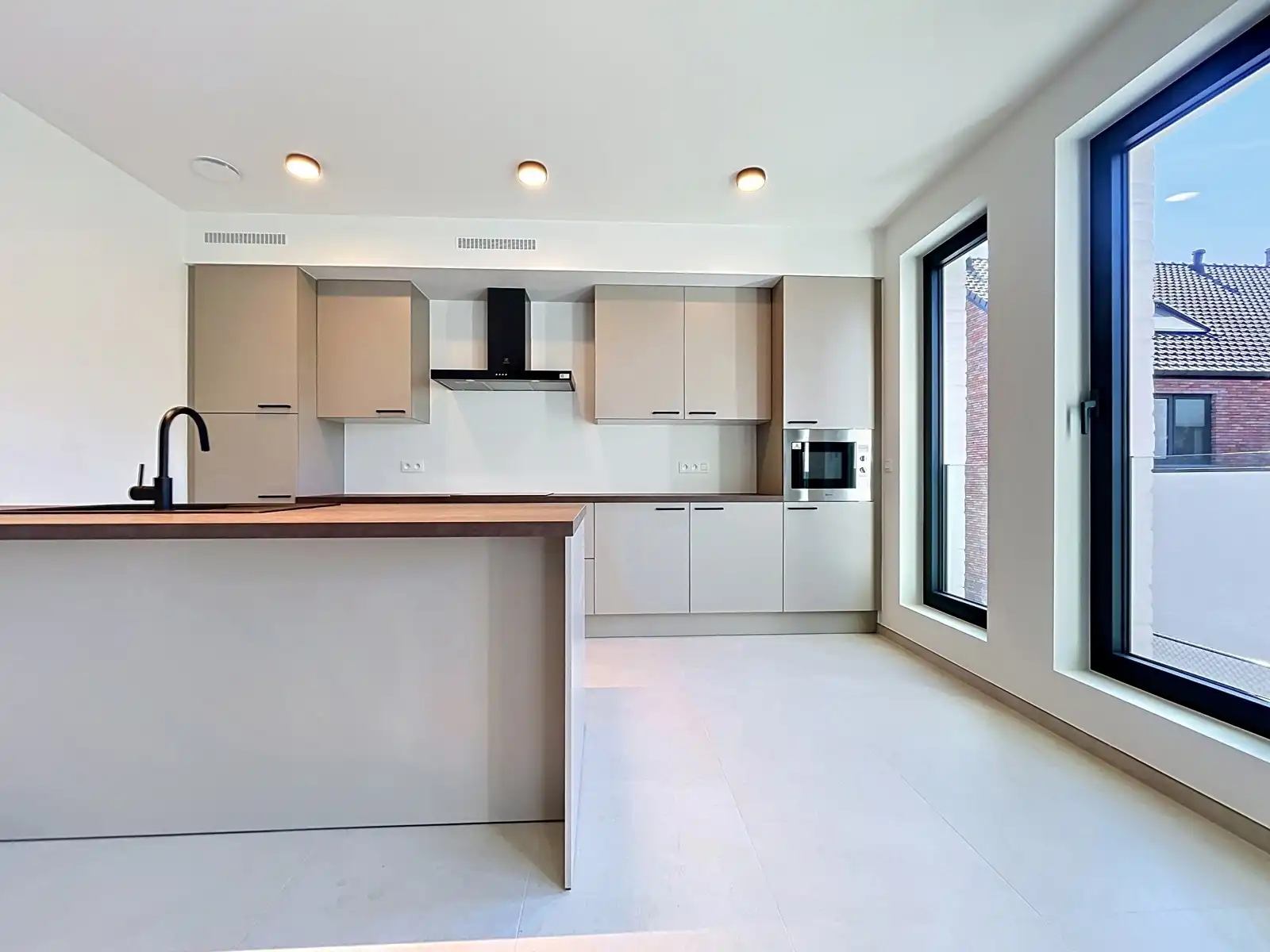 Nieuwbouw 1slaapkamer appartement met terras foto 11