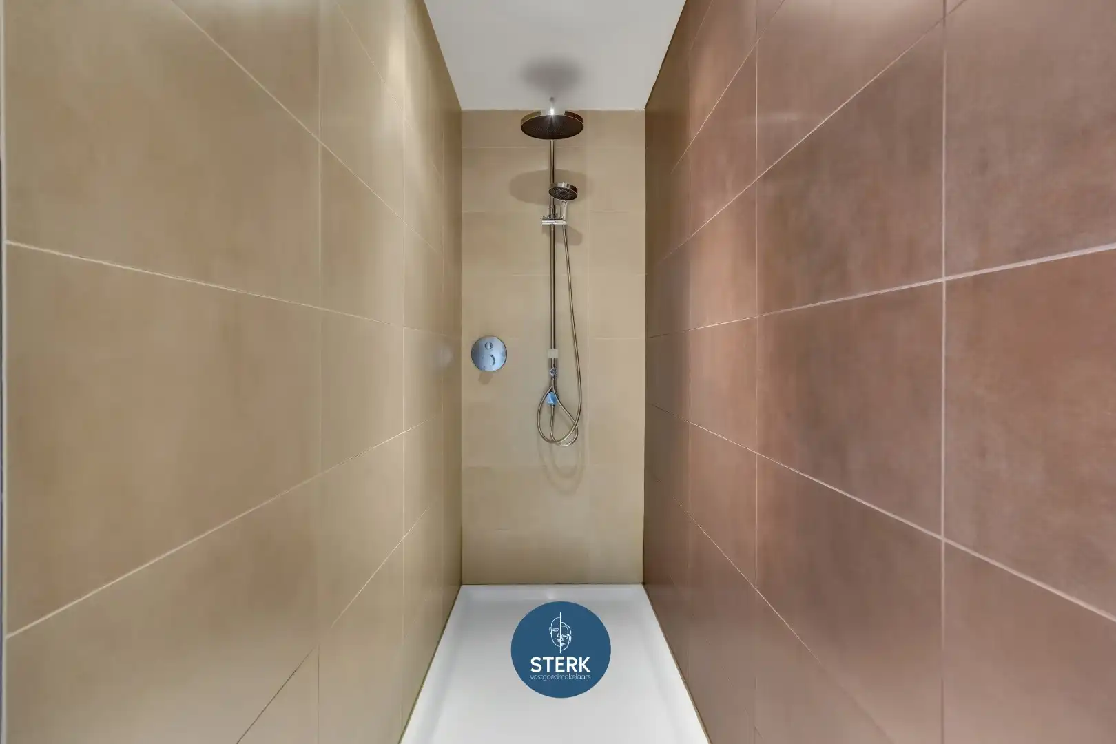 MODERNE GEZINSWONING OP EEN GUNSTIGE LOCATIE TE MUNSTERBILZEN !  foto 22