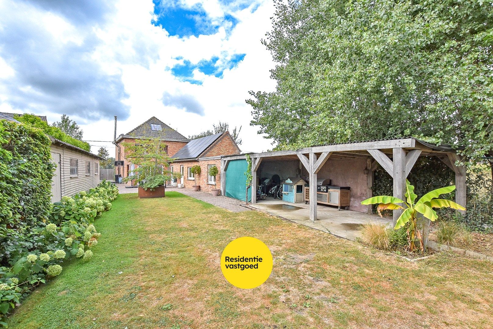 Instapklare alleenstaande woning met 4/5 slaapkamer op 2.084m² te Diksmuide! foto 24