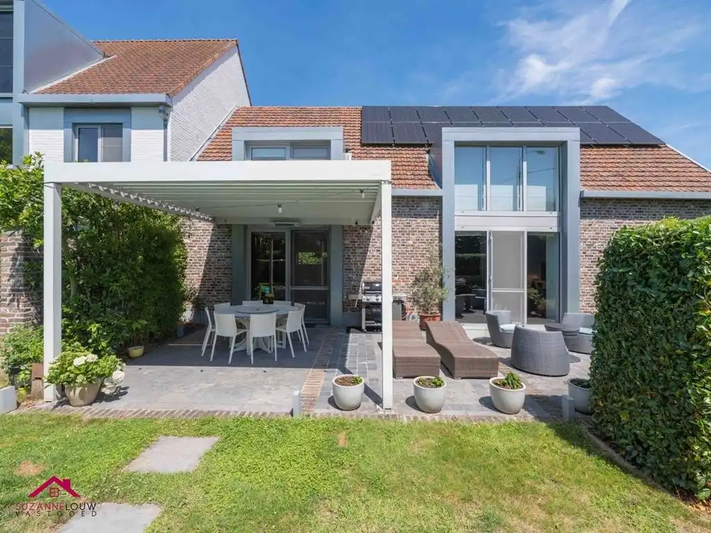 Huis foto 24
