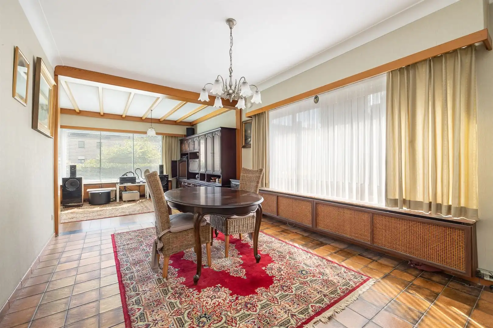 Woning met veel potentieel en grote tuin! foto 4