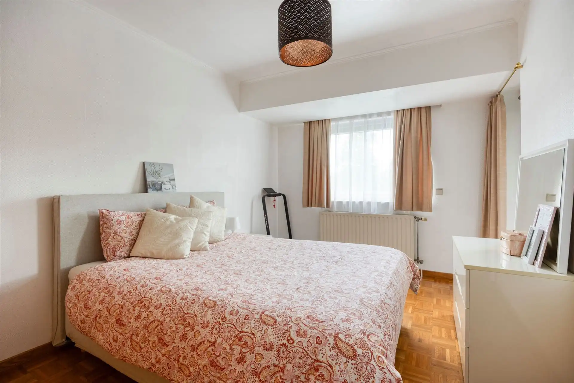 Instapklaar appartement met 2 slaapkamers. foto 13