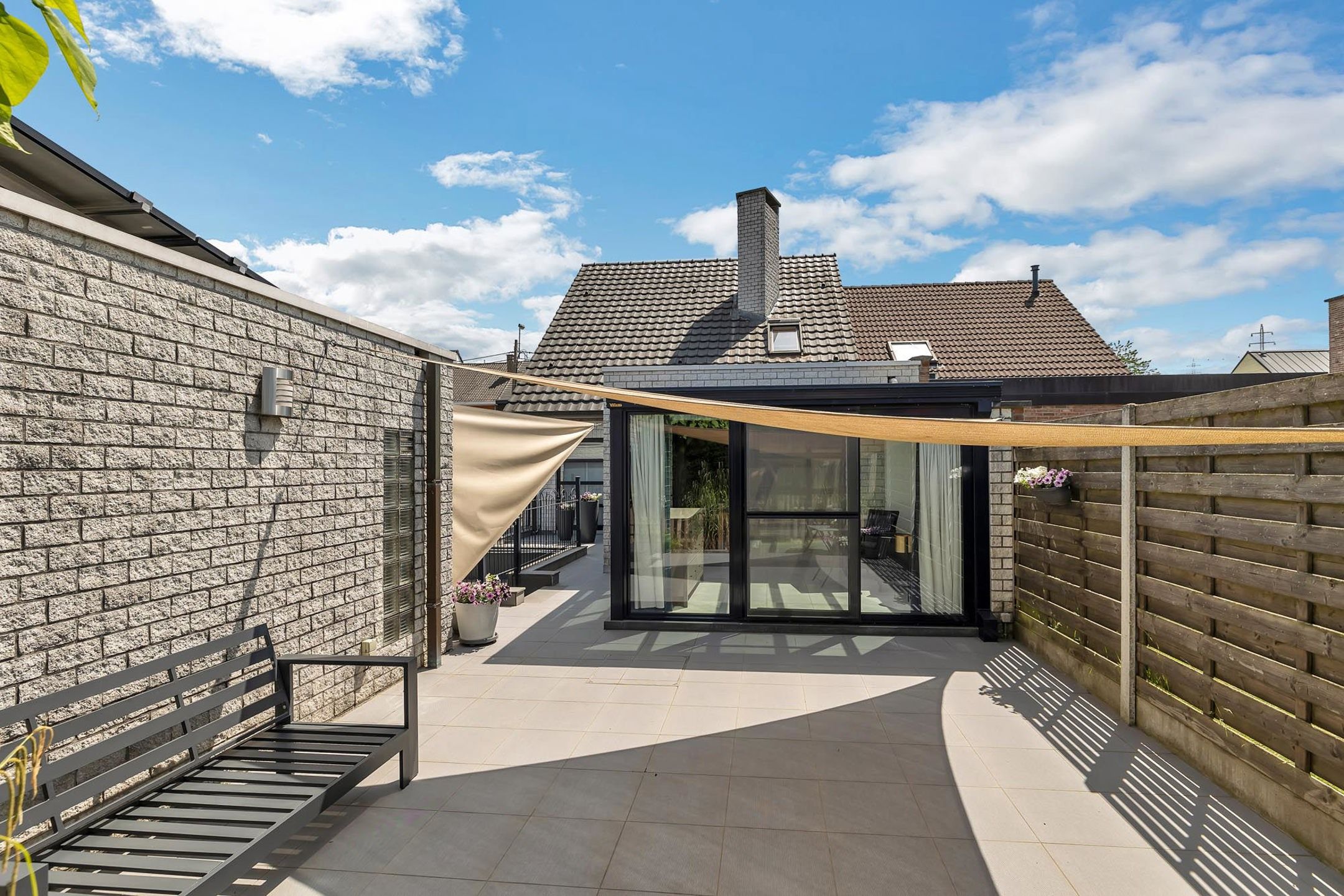 Gezellige, instapklare HOB met garage en tuin foto 36