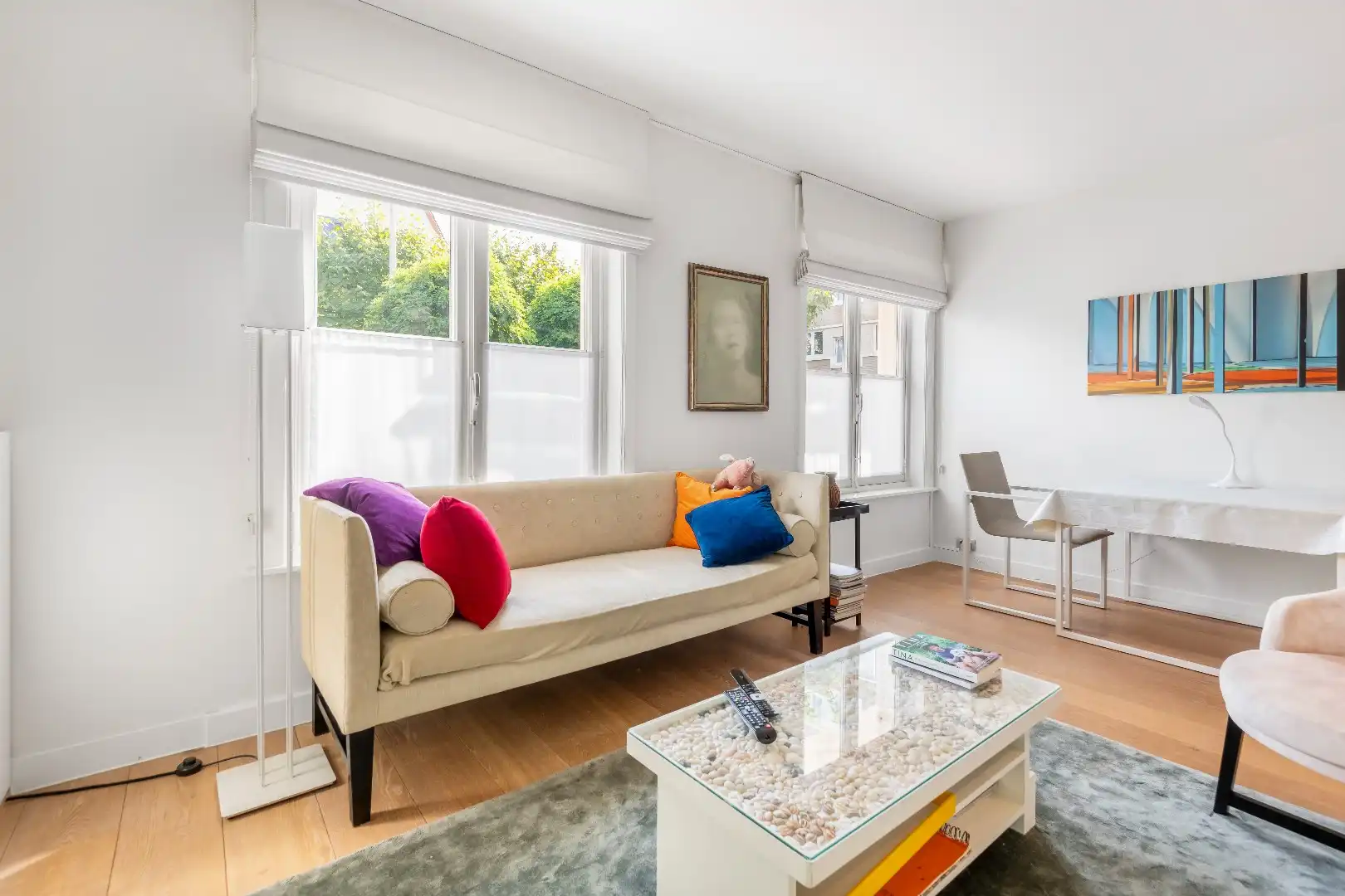 Totaal vernieuwd app. met ruim terras, zeer rustig gelegen vlakbij de Zoutelaan. foto 2