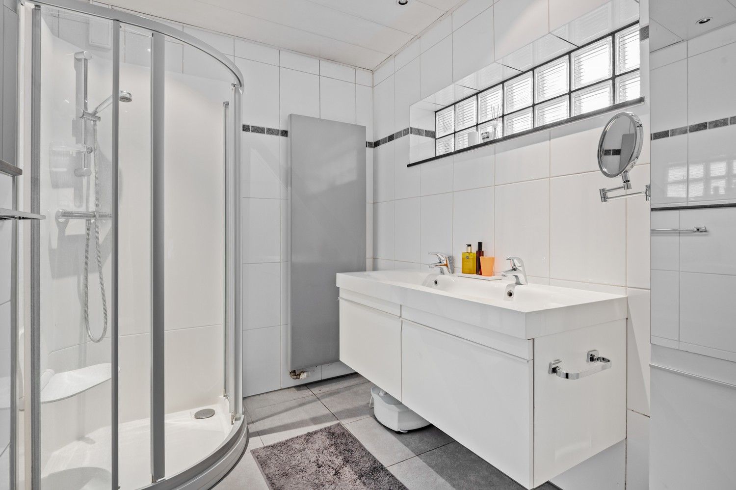 Gezellige laagbouwwoning met 3 slaapkamers, veranda en tuin te Brasschaat! foto 16